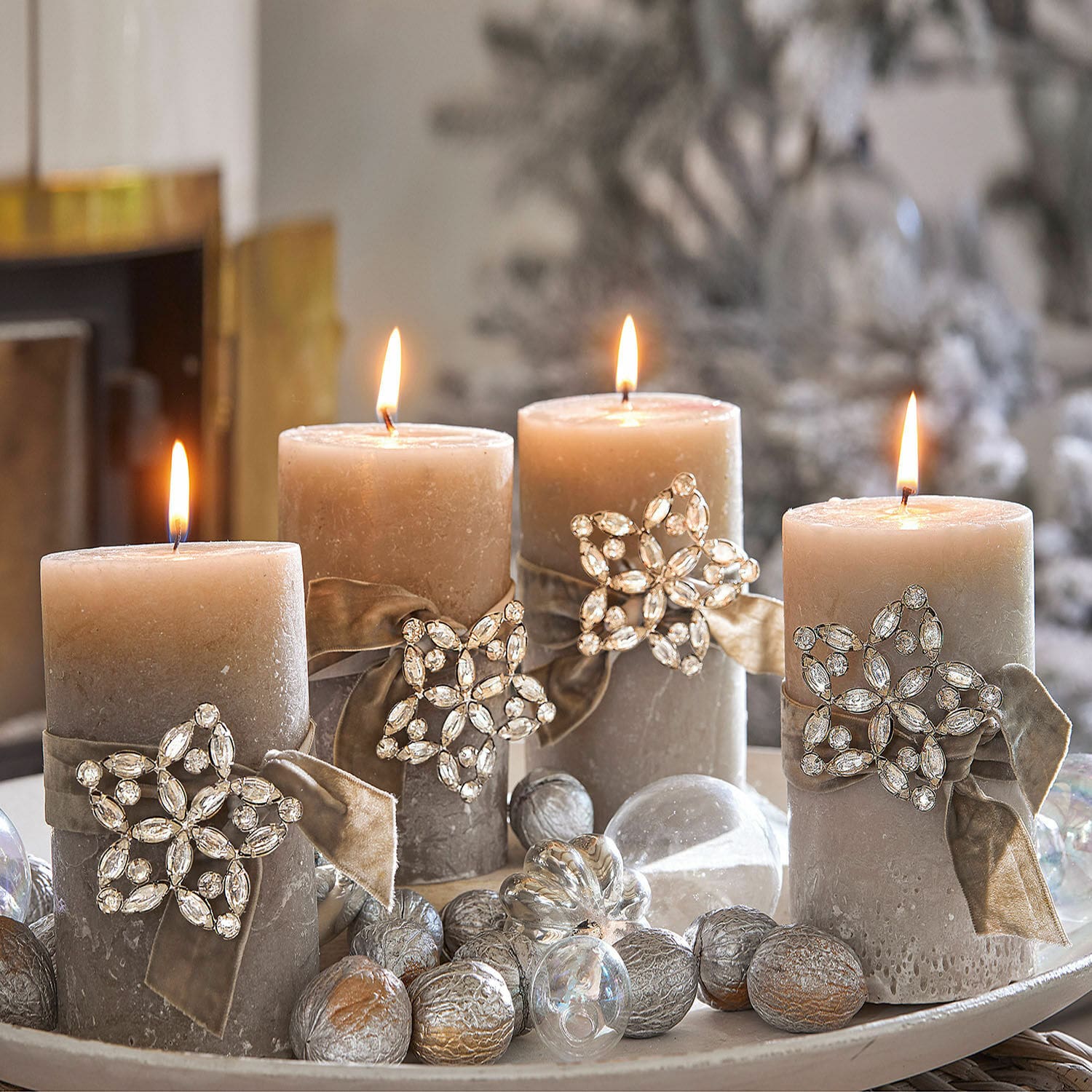 Set de 4 pines decorativos Custer
