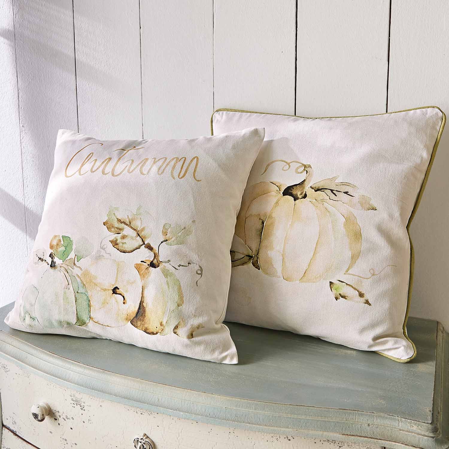 Cojines decorativos de algodón color crema con diseño de calabaza y texto autumn