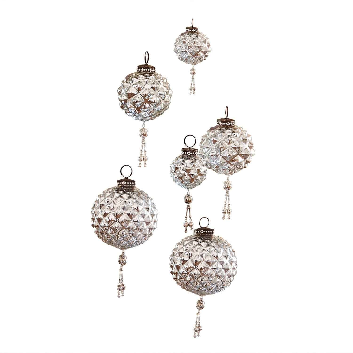 Set de 6 adornos navideños Murron Conjunto de adornos navideños de vidrio transparente con ganchos metálicos y borlas decorativas