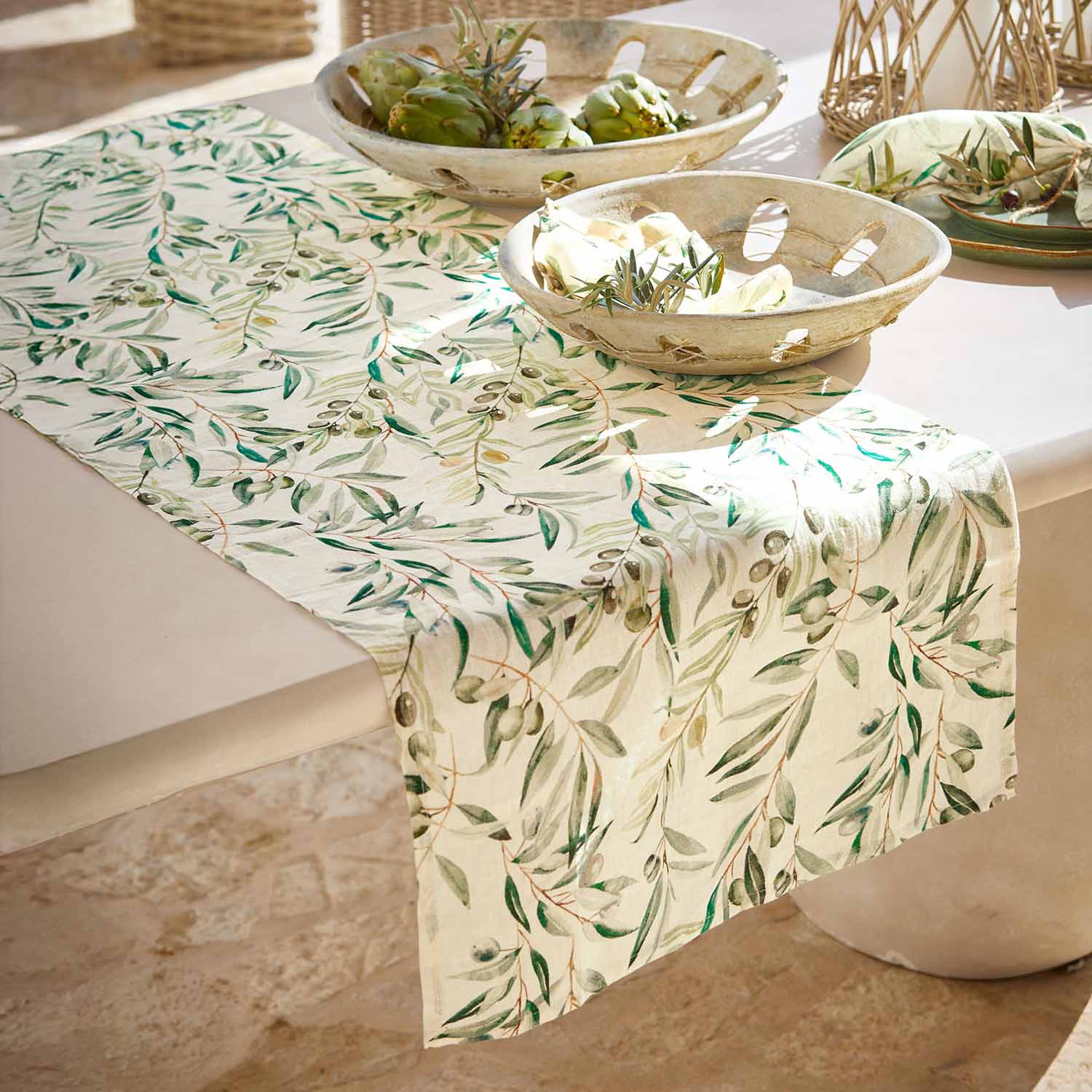Camino de mesa de algodón color crema con diseño de hojas de olivo verdes, decoración de mesa
