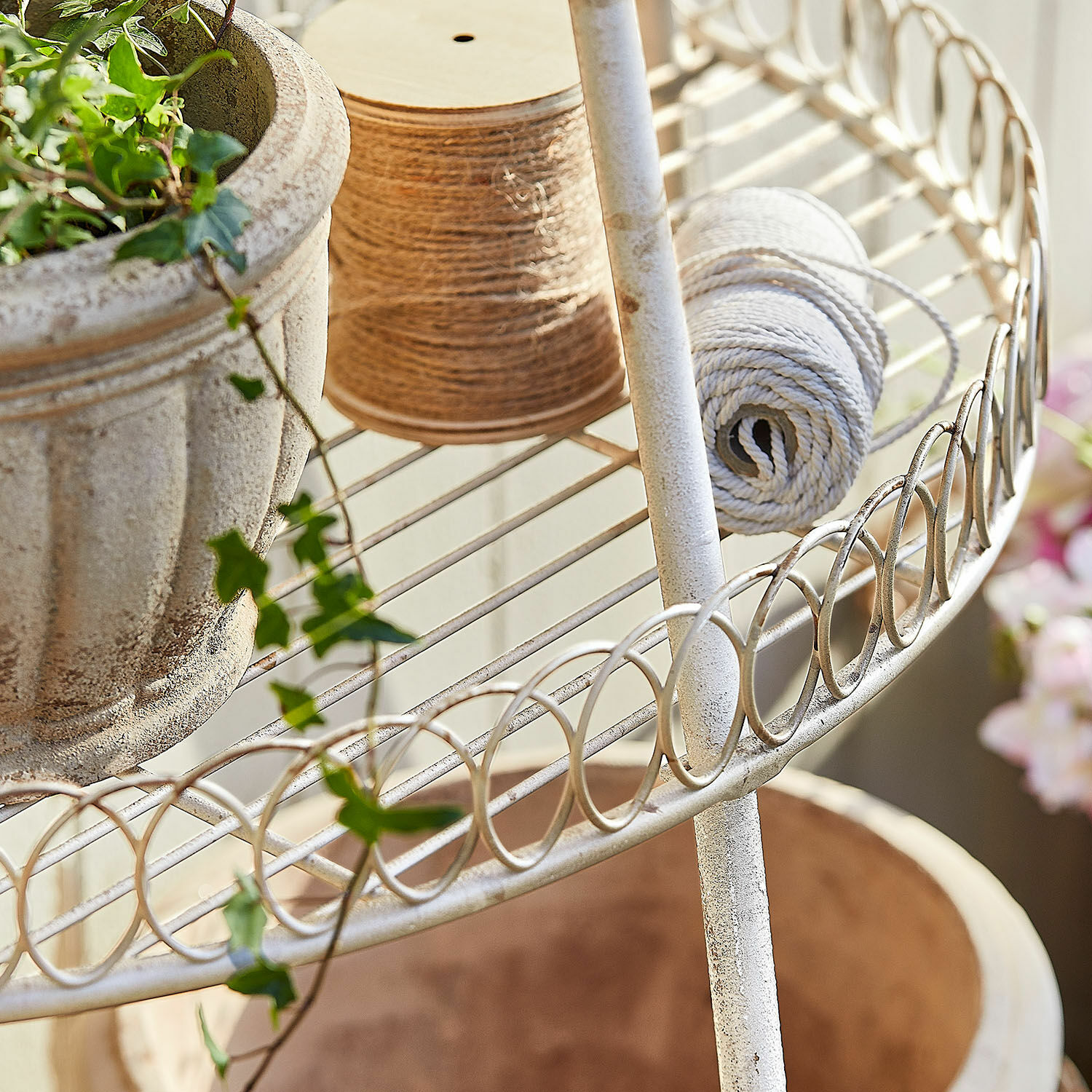 Soporte para plantas de tres niveles Lorivane