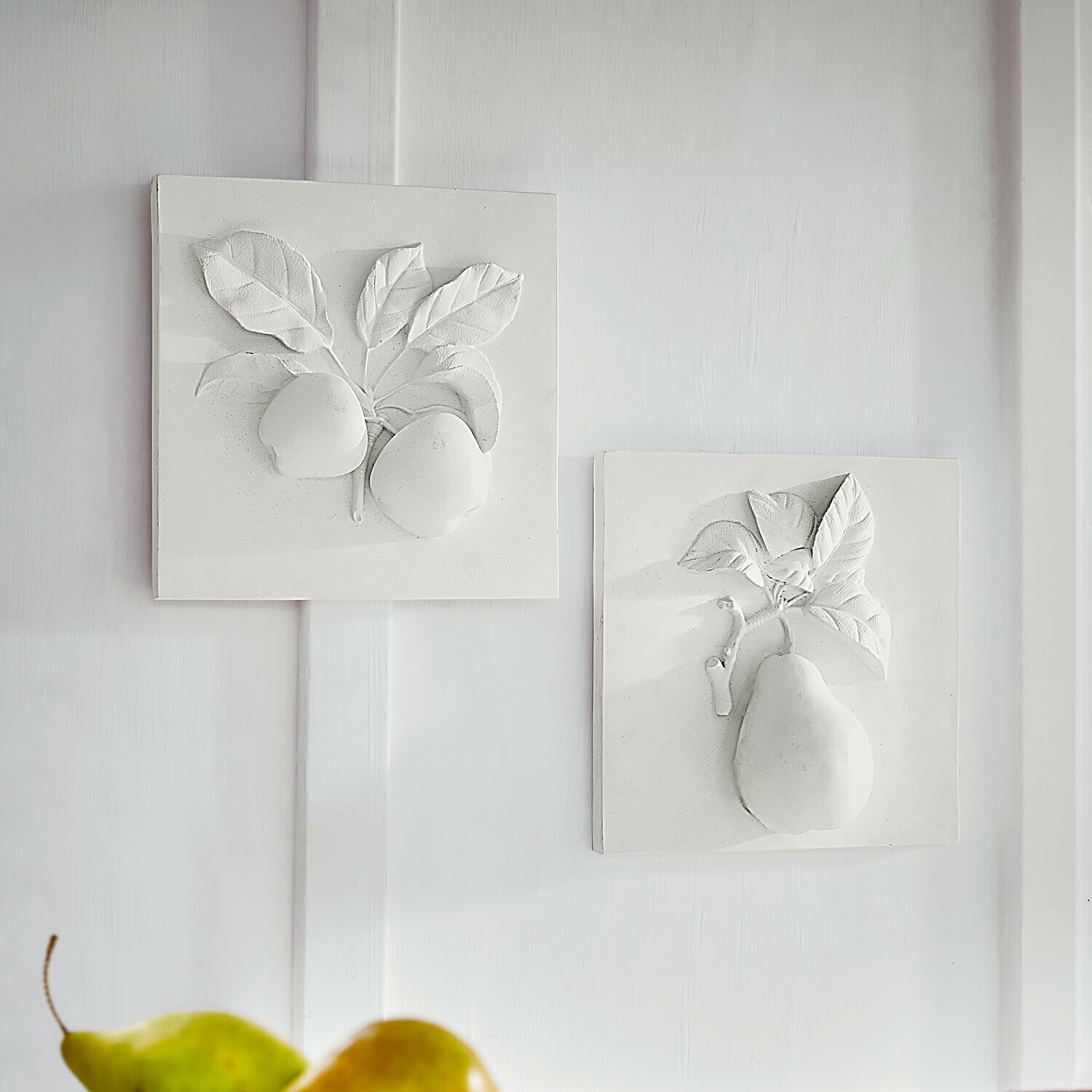 Set de 2 cuadros Mirabellas Azulejos blancos de cerámica con relieve de frutas y hojas, decoración de pared para cocina o comedor