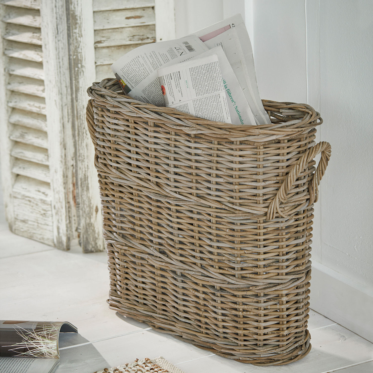 Cesta Numenar Cesta para periódicos de mimbre en color natural para almacenamiento y decoración interior
