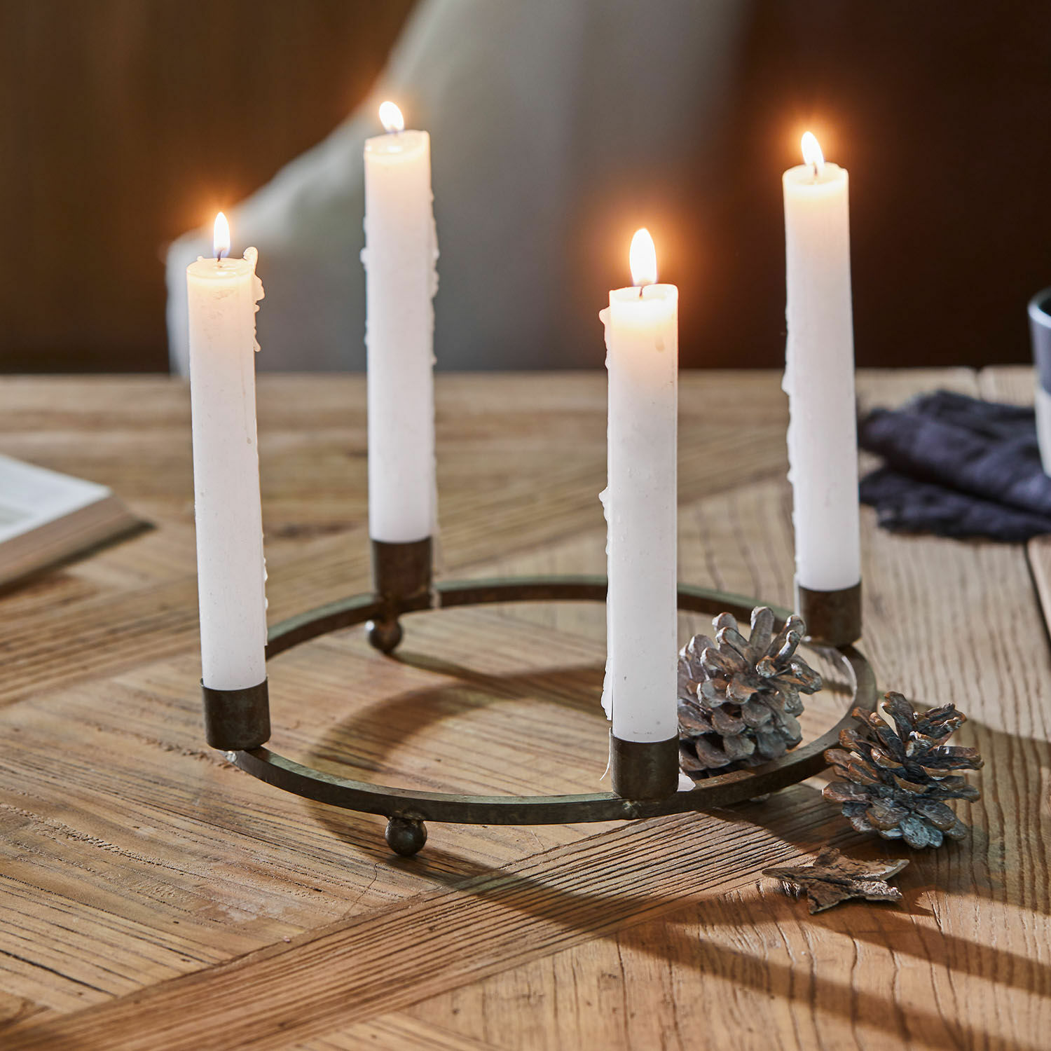 Corona de velas Nazeera