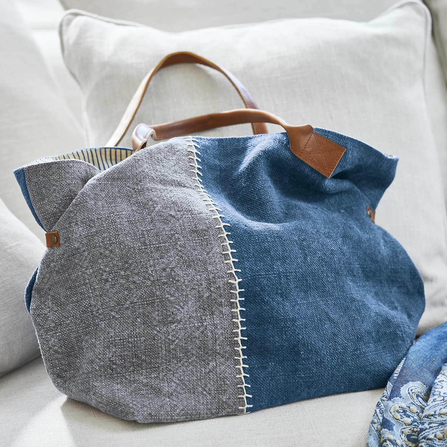 Bolso Deux-Parts Bolsa de tela azul y gris con asas de cuero marrón, bolso de compras elegante