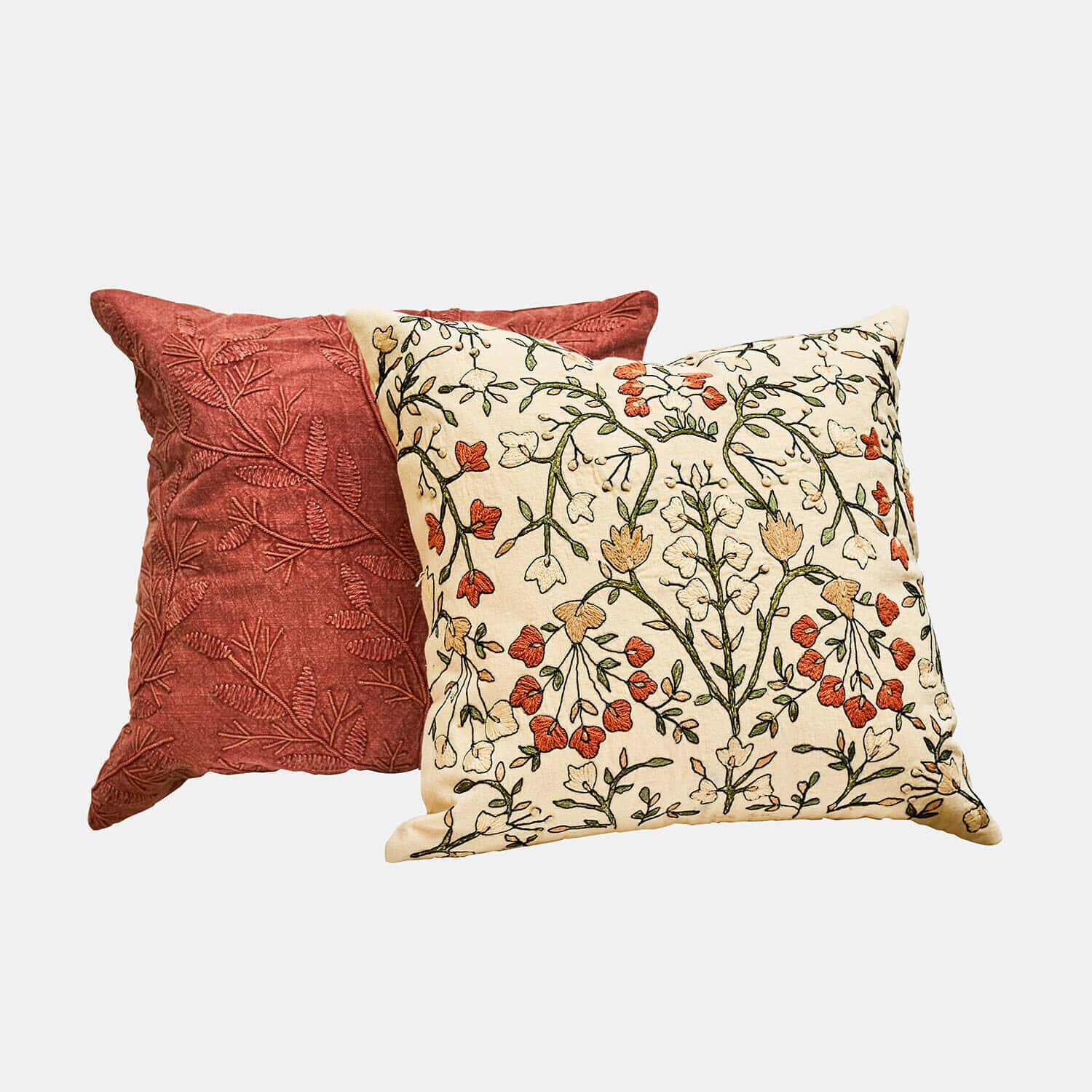 Set de 2 fundas de cojín Calévine Conjunto de dos cojines decorativos con bordado floral y diseño de hojas rojas