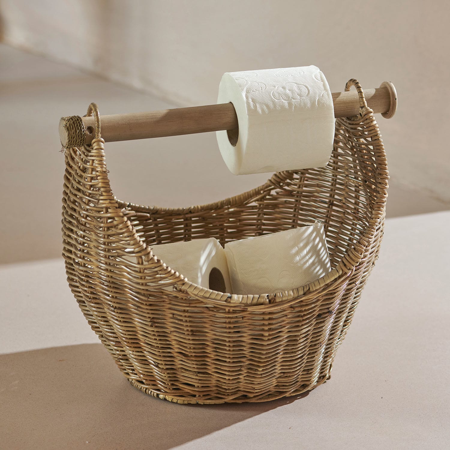 Portarrollos de papel higiénico Liope Cesta de ratán natural con soporte para papel higiénico y rollos de repuesto