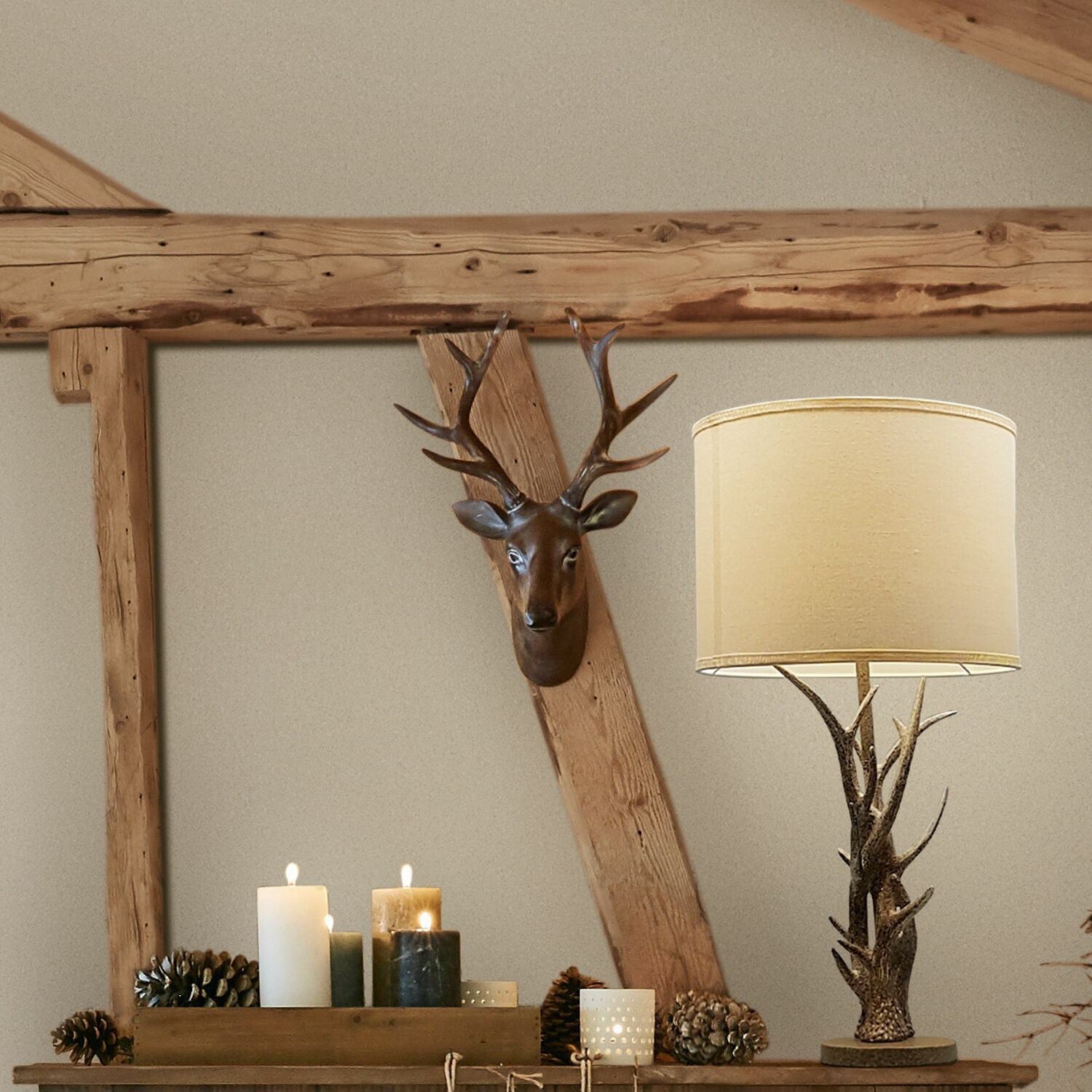 Ciervo decorativo Kerou