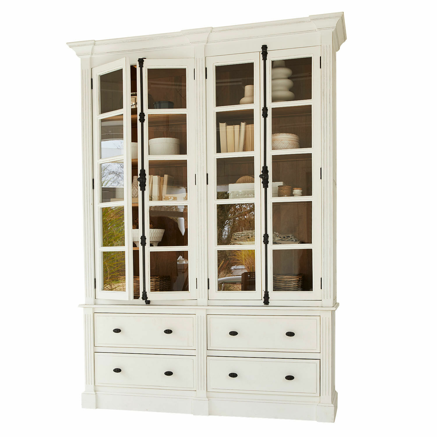 Vitrina de madera blanca con puertas de cristal y tiradores negros, mueble elegante para salón
