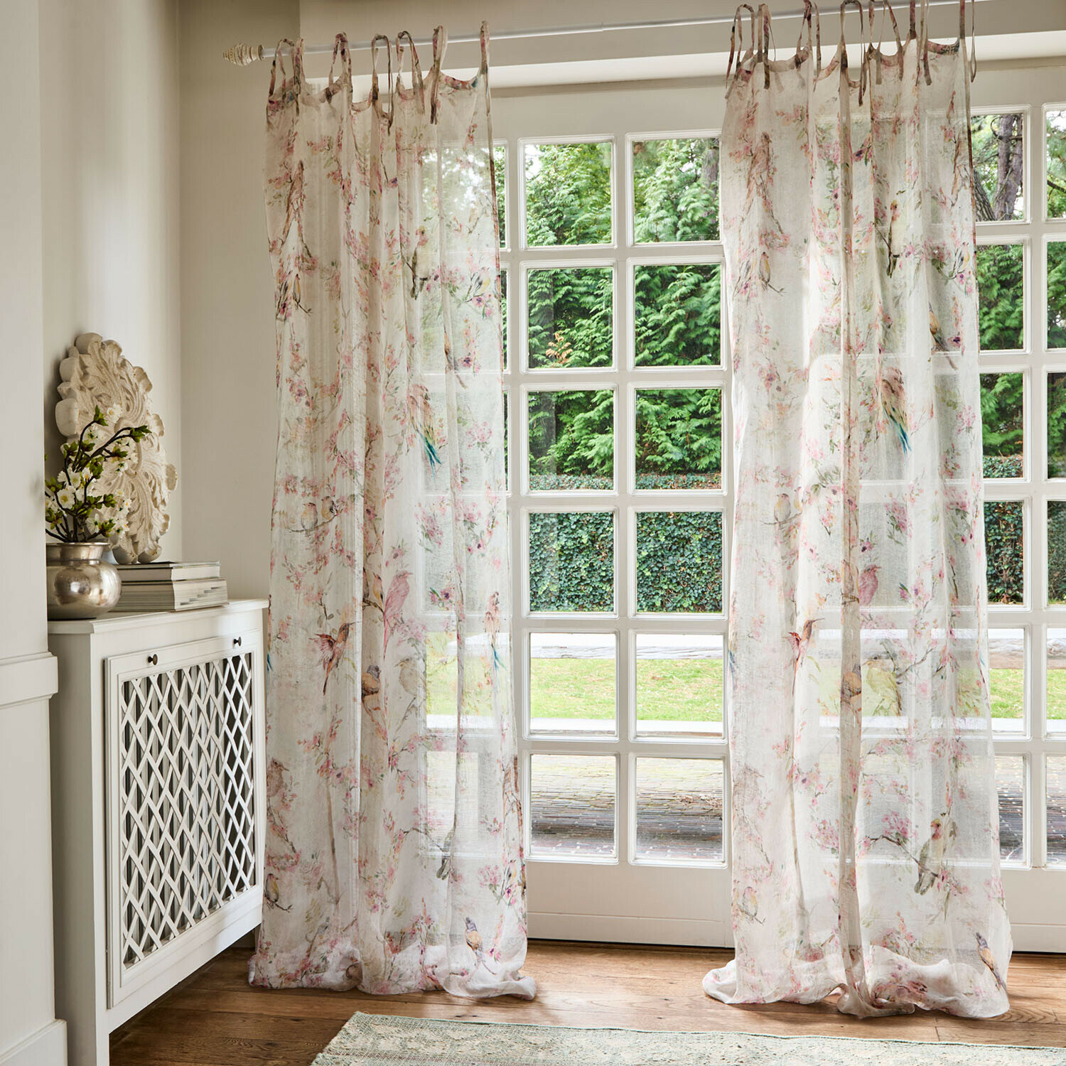 Cortina Florémont Cortinas transparentes con delicado estampado floral y de pájaros en tonos pastel claros para luz natural