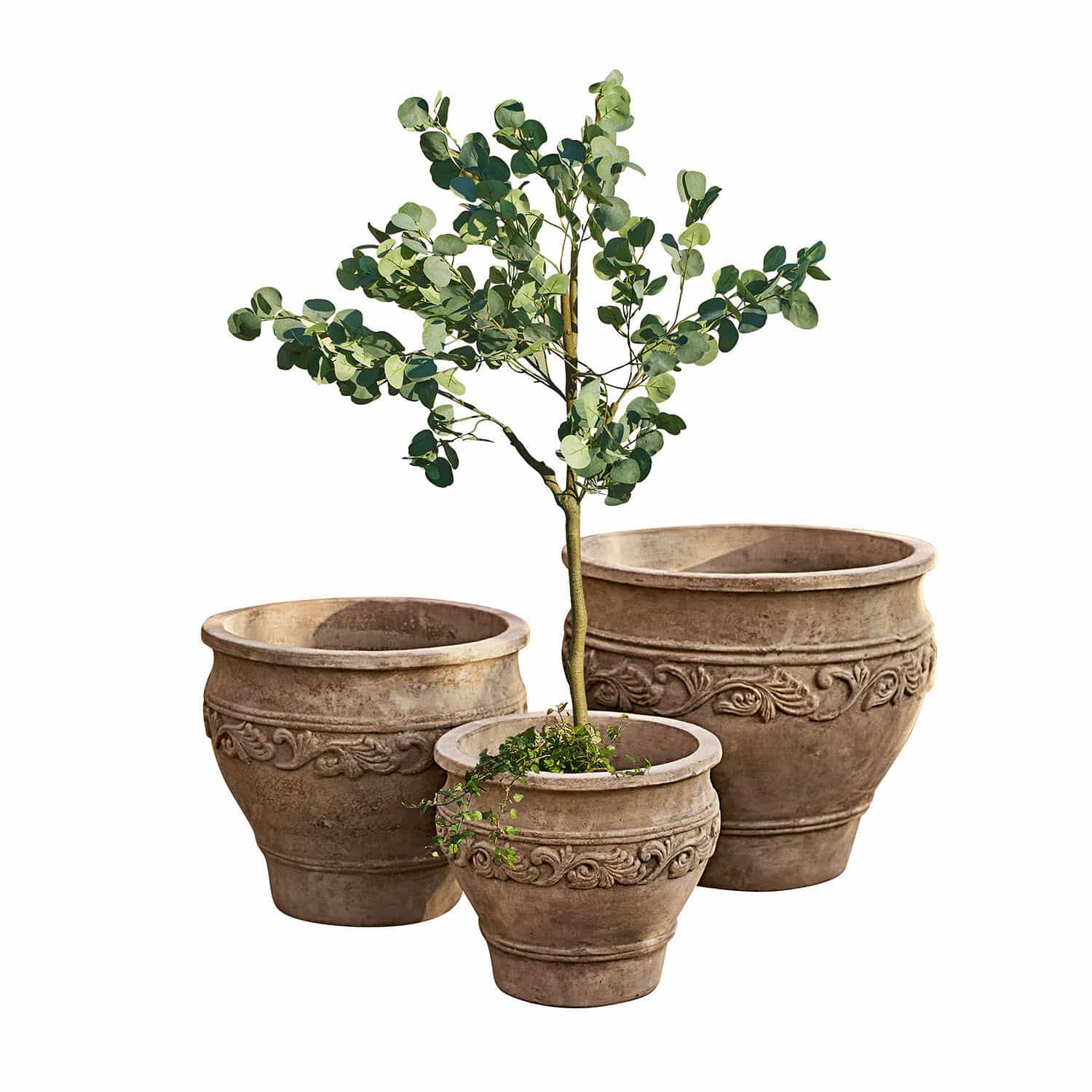 Set de 3 macetas Sabugal Conjunto de tres macetas decorativas de terracota marrón con plantas para jardín y hogar