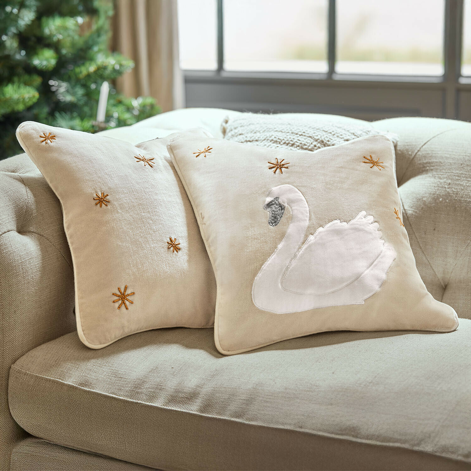 Set de 2 fundas de cojín Elarin Cojines decorativos beige con bordado de cisne y estrellas, material suave, accesorio acogedor para salón