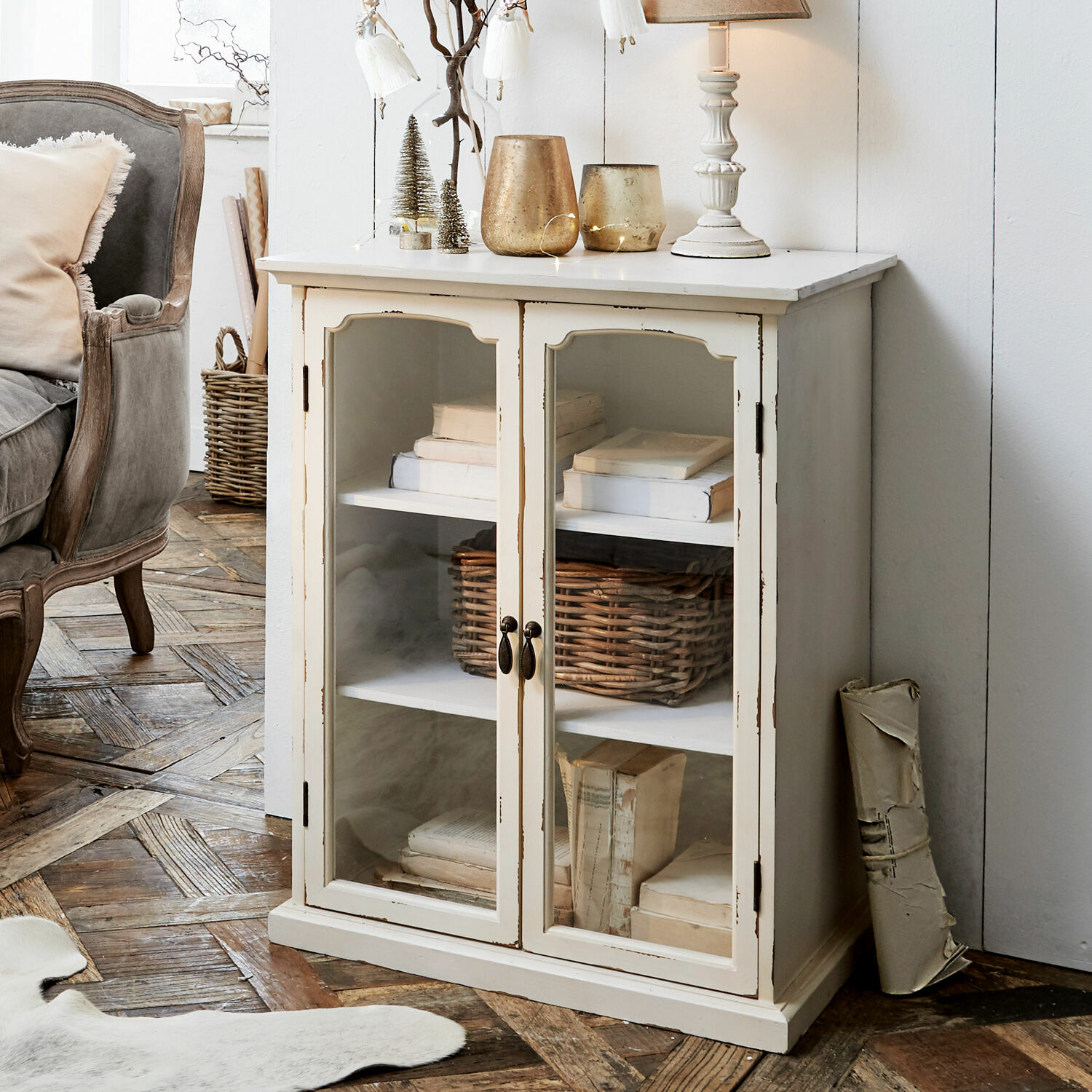 Cómoda Greve Aparador blanco de madera con puertas de cristal y estantes con libros, estilo vintage