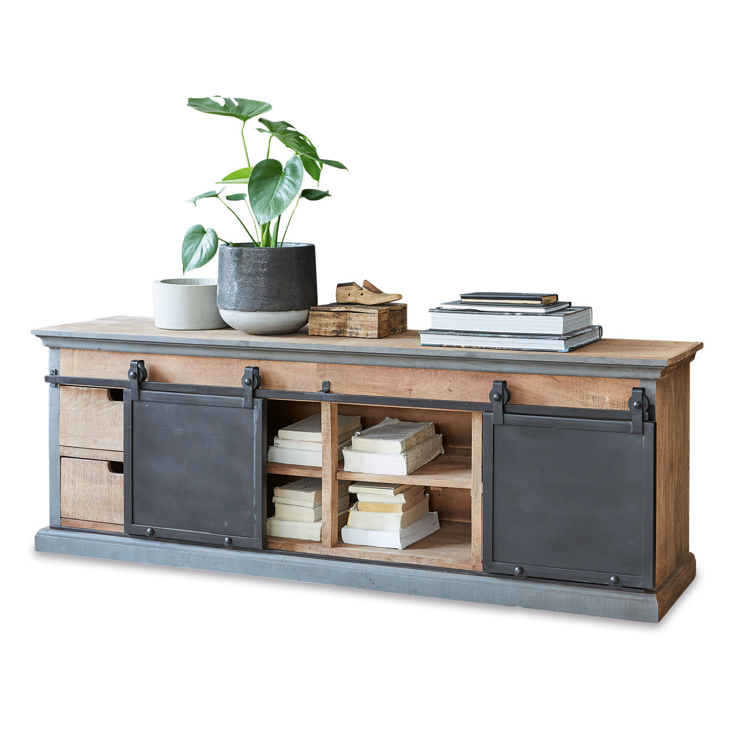 Aparador Vulmont Aparador de madera con puertas correderas de metal y estantes para libros, decorado con planta y libros