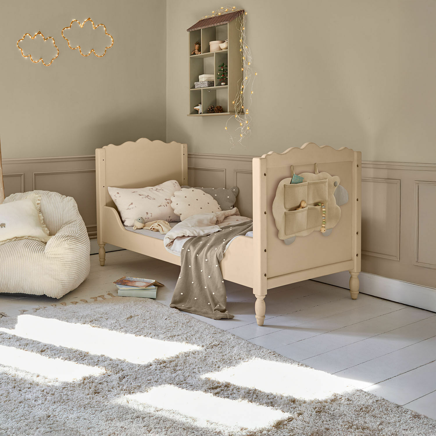 Cama de bebé Arlithia