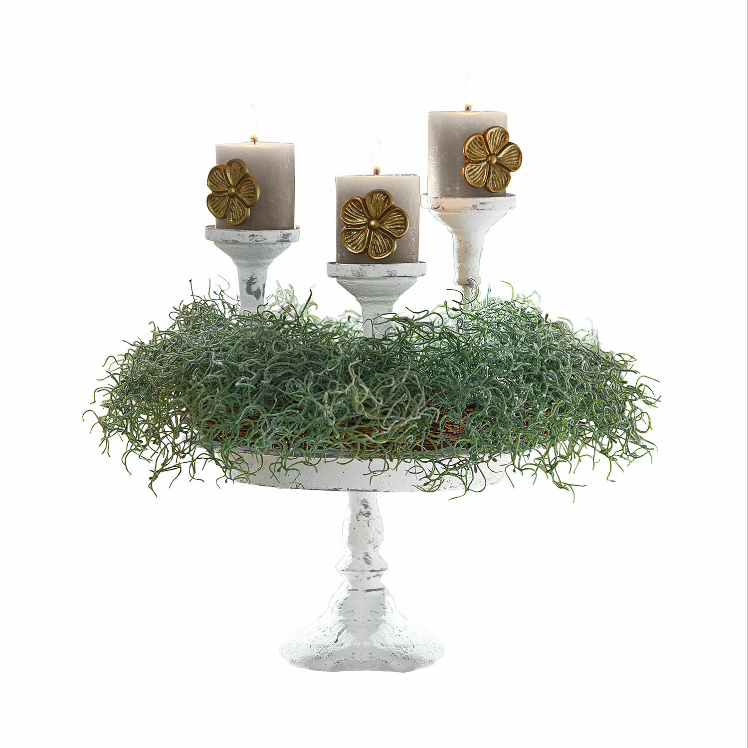 Etagere Kivorel Candelabro metálico blanco con tres velas grises y decoración verde de musgo