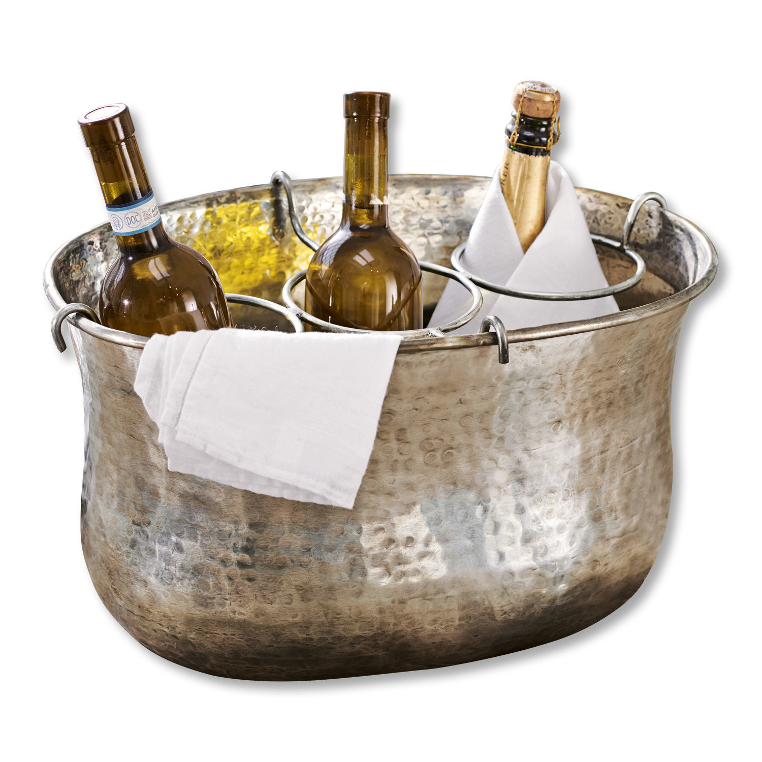Enfriador de champán Montgomery Cubitera de cobre martillado con espacio para tres botellas y paño blanco