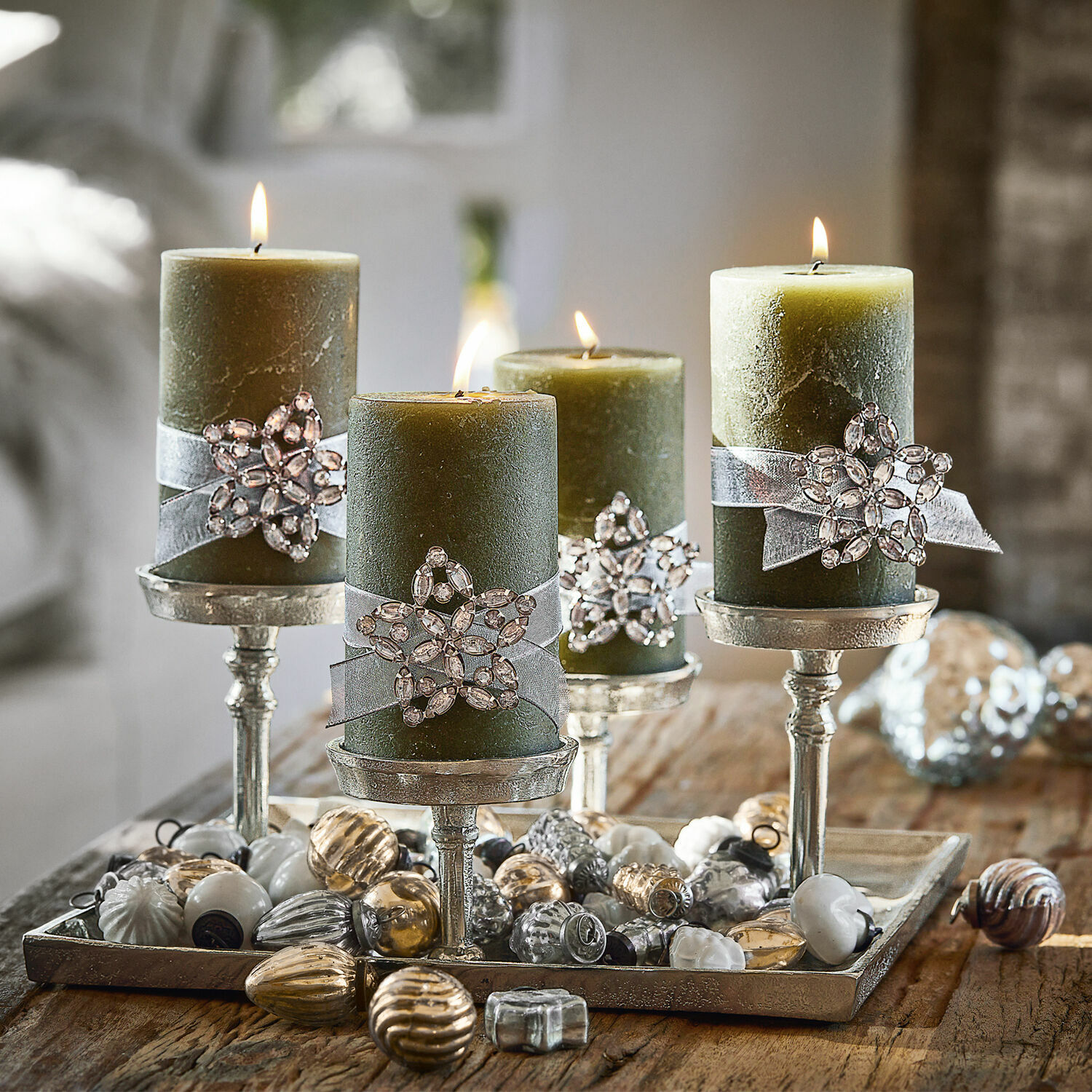 Set de 48 adornos navideños Lyla