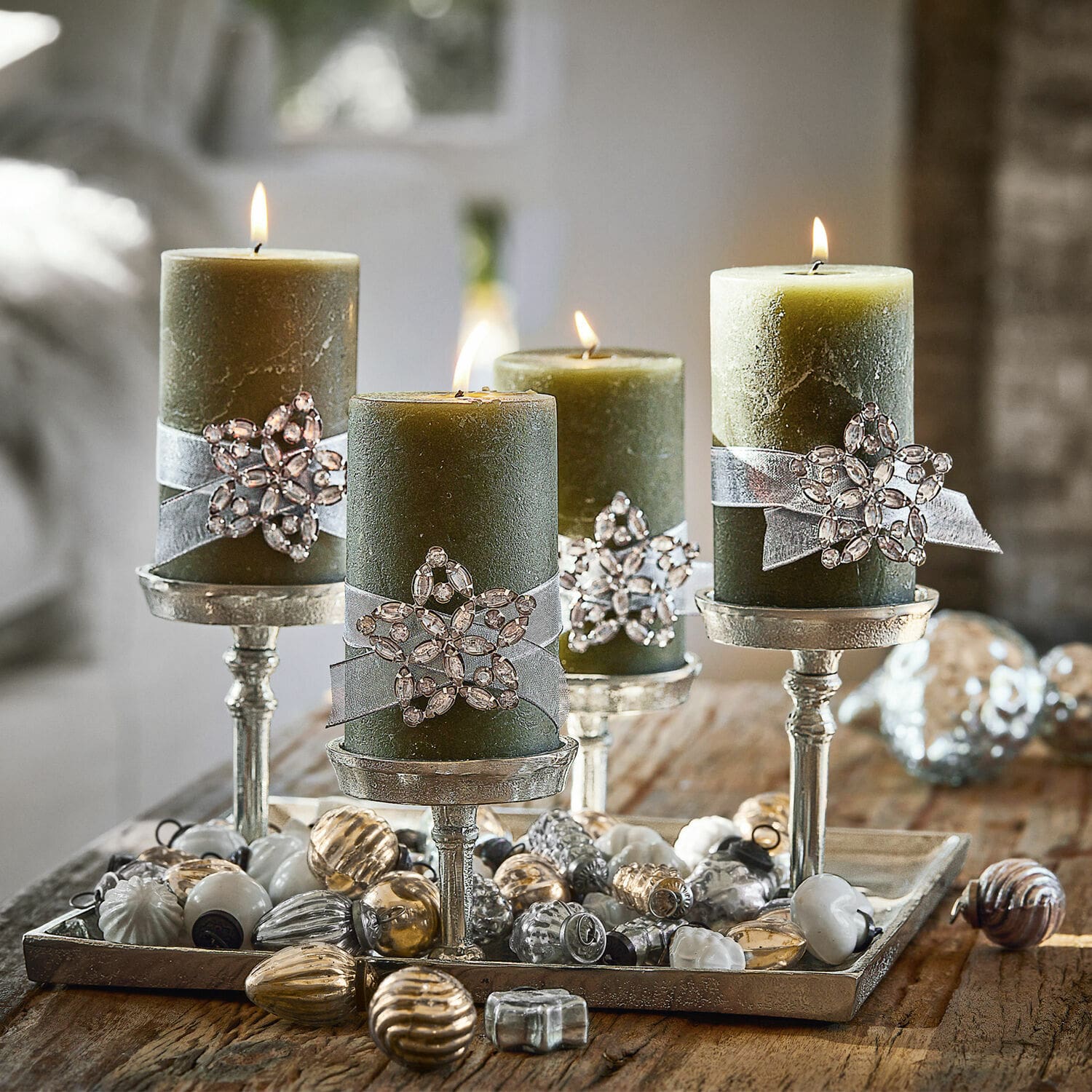 Set de 48 adornos navideños Lyla