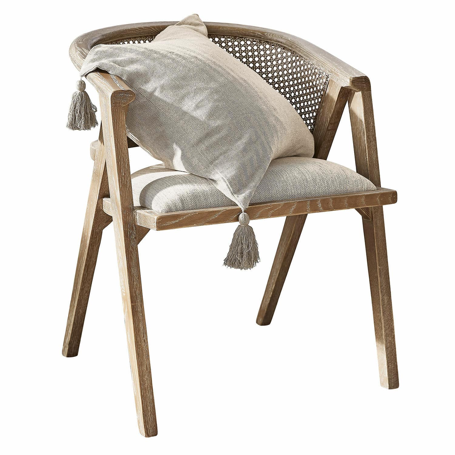 Silla Collaroy Silla de madera clara con asiento y respaldo de rejilla, cojín decorativo con borlas beige