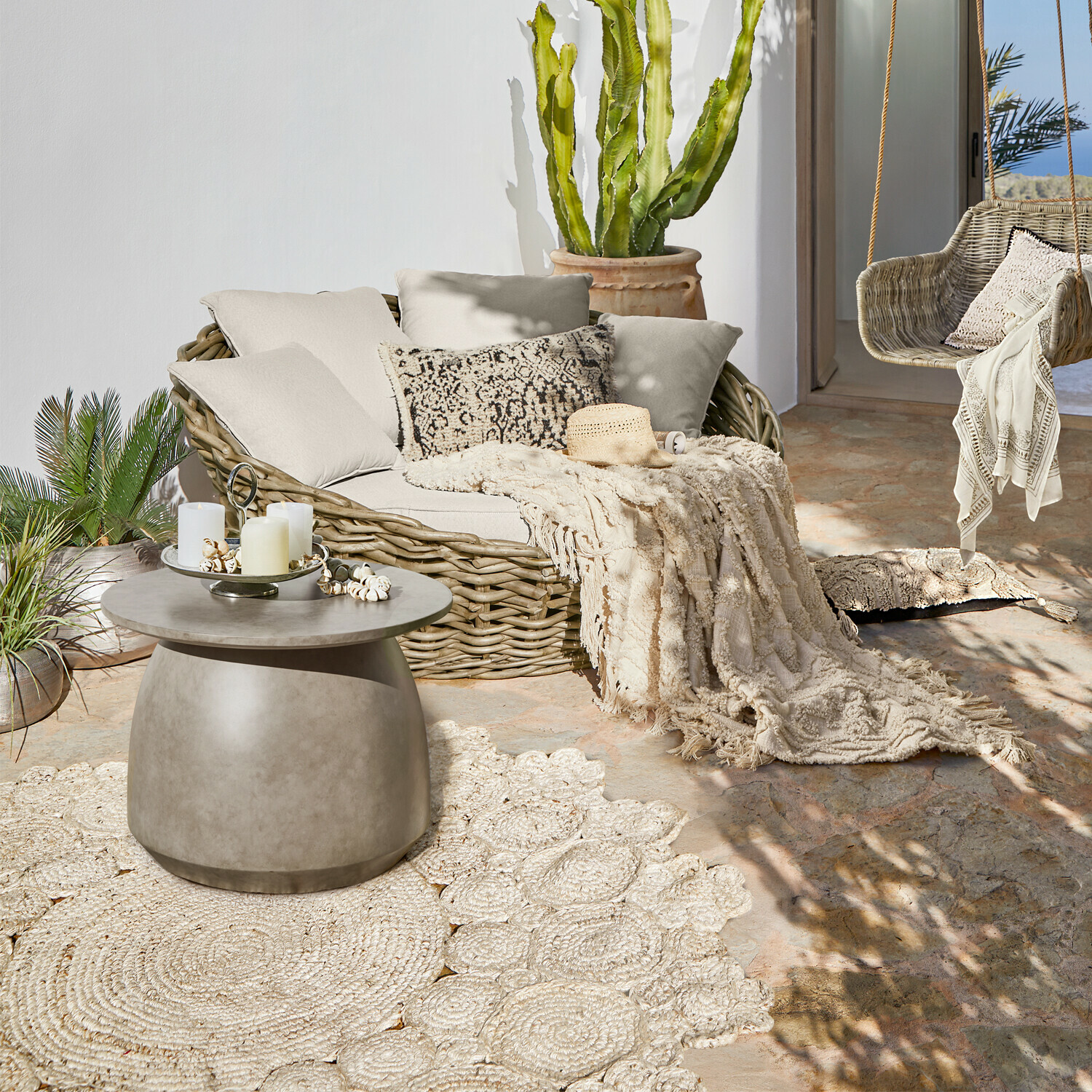 Mesa auxiliar Thyraen