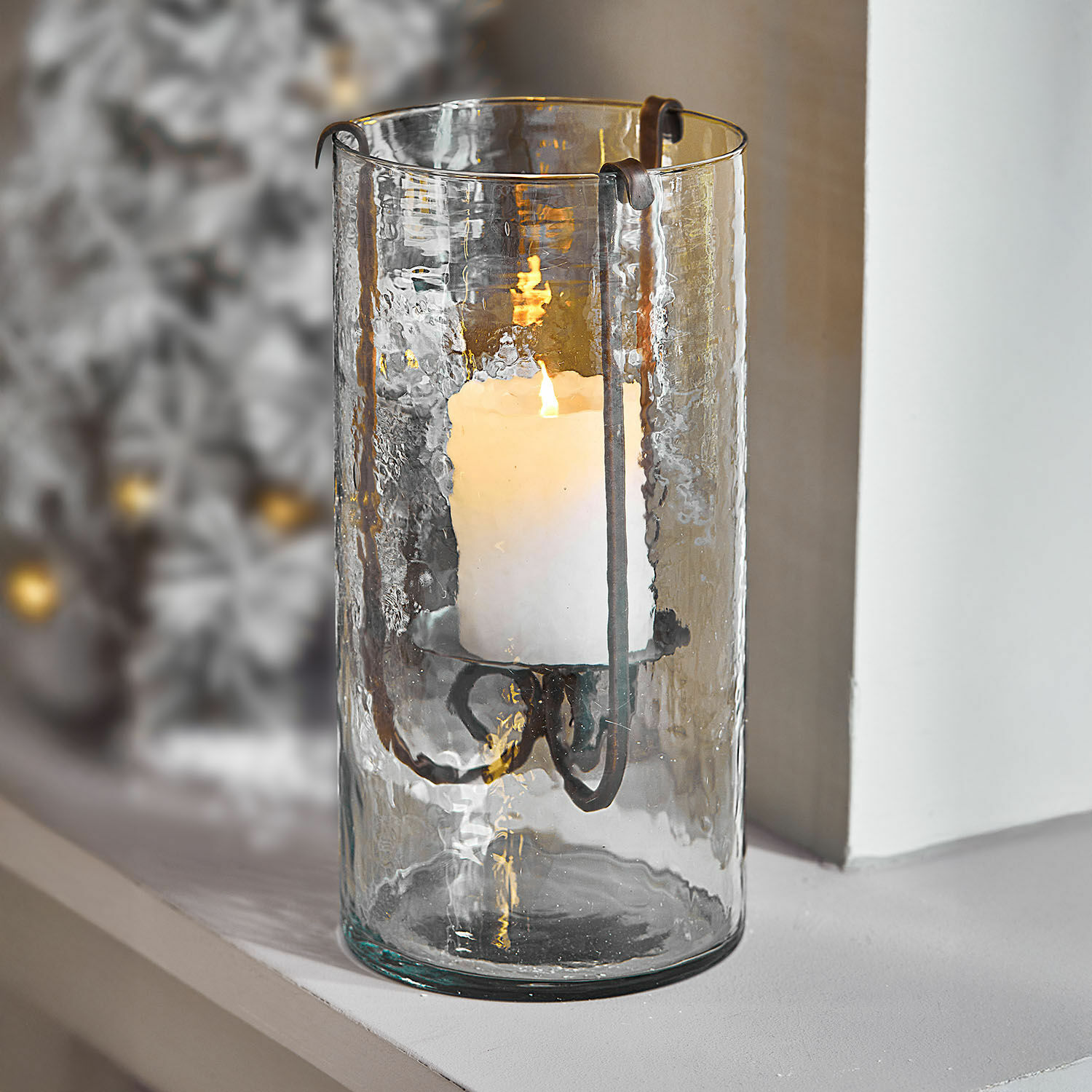 Portavelas Thjora Portavelas de vidrio con soporte metálico y vela blanca, decoración interior, iluminación LED