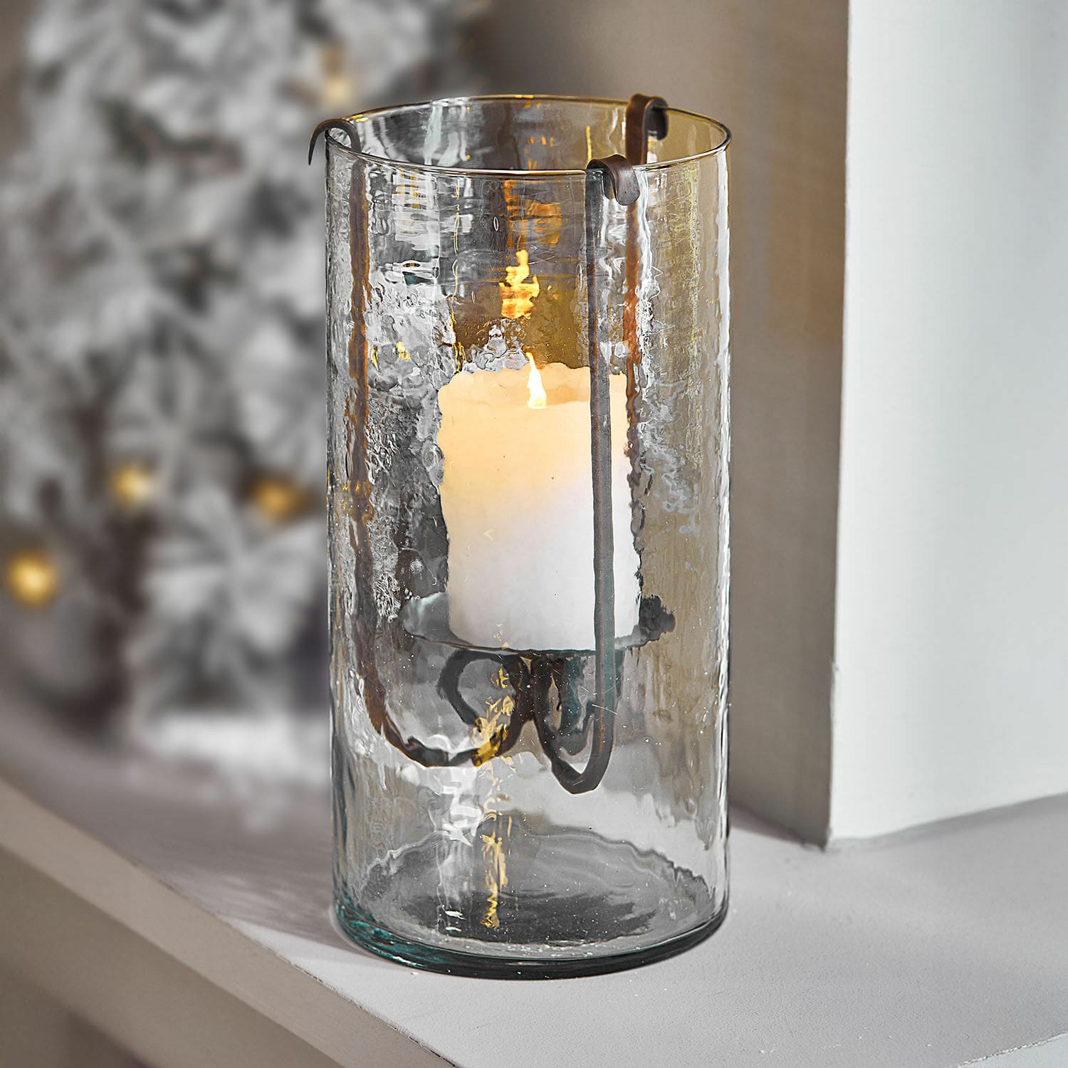 Portavelas Thjora Portavelas de vidrio con soporte metálico y vela blanca, decoración interior, iluminación LED