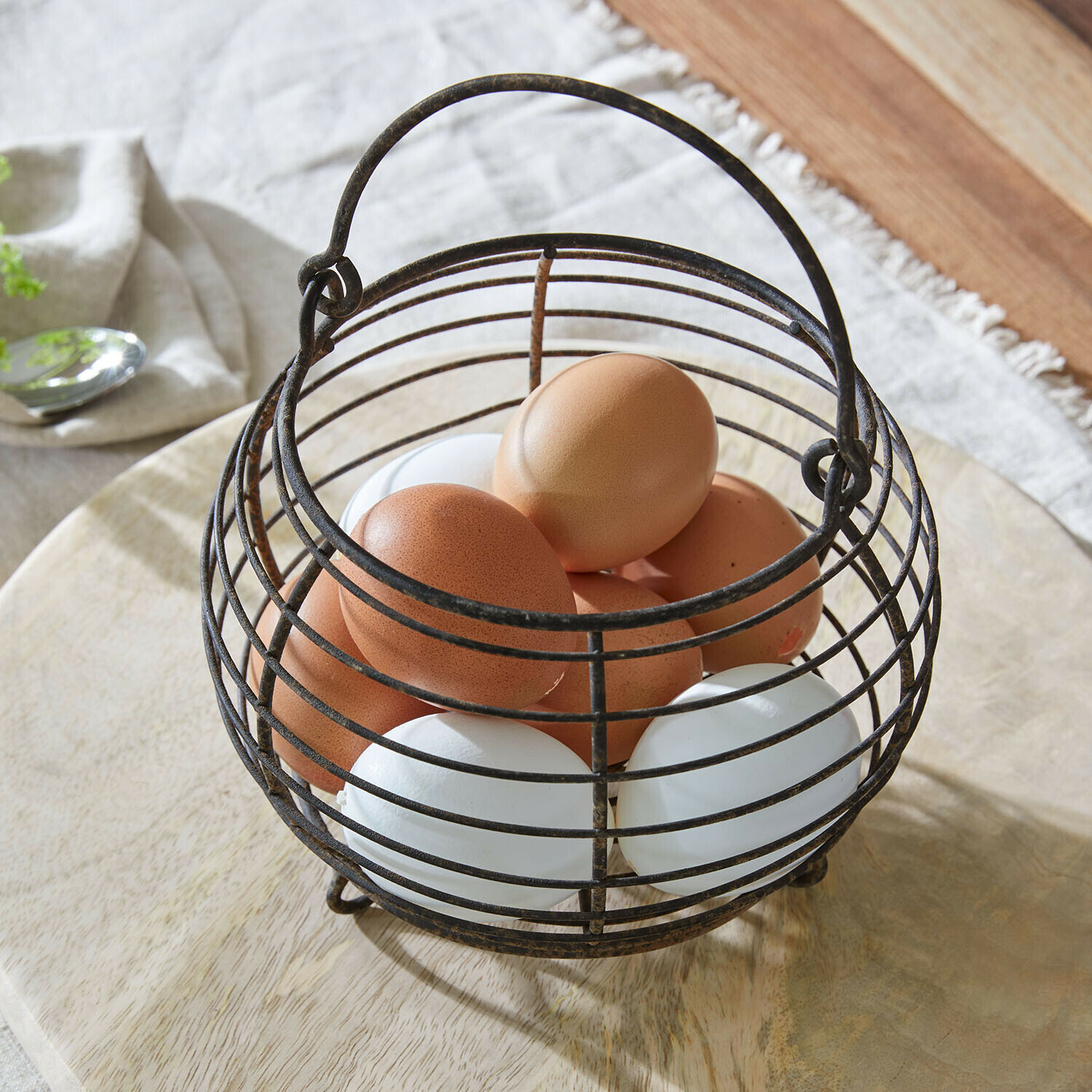 Cesta Hollistone