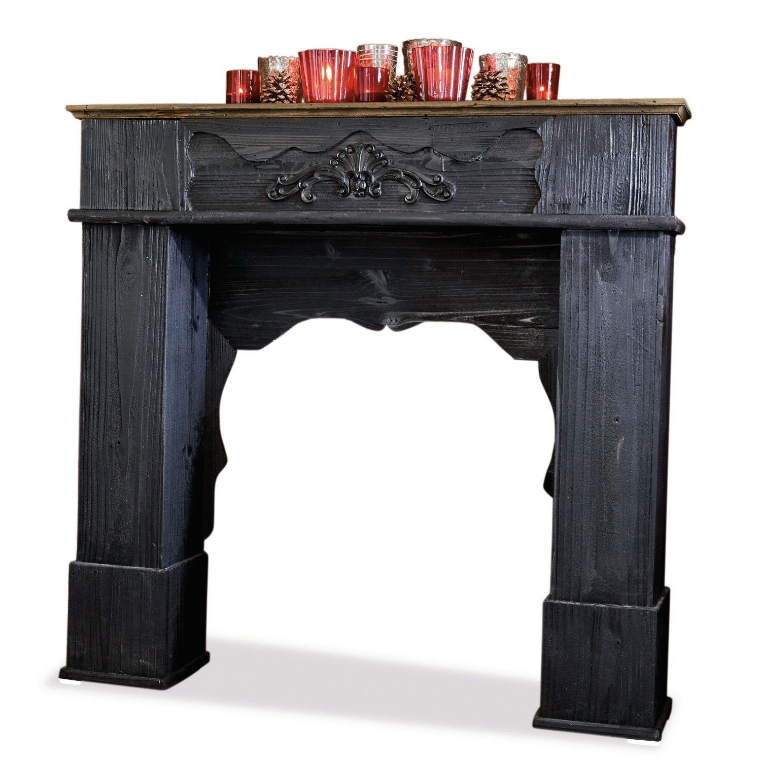 Consola de chimenea Margaux Marco de chimenea de madera negra con detalle decorativo y velas rojas decorativas encima