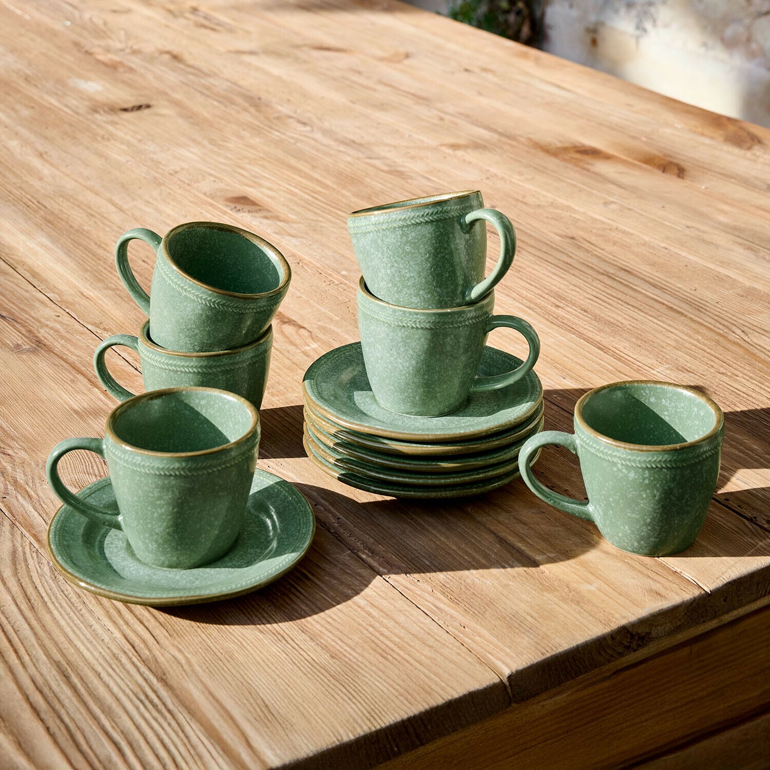 Set de 6 tazas con platillos Norrvik