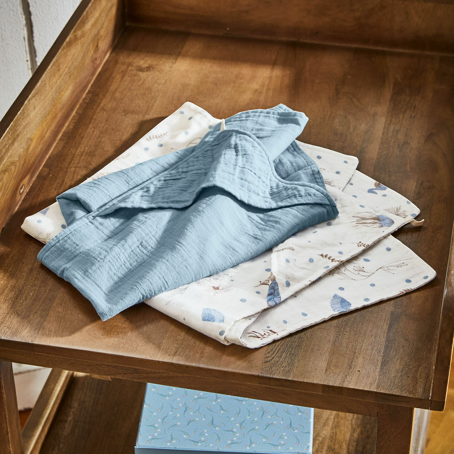 Set de 2 toallas con capucha Tinkertop Paños de cocina de algodón suave en azul y blanco con estampado, accesorios prácticos para el hogar