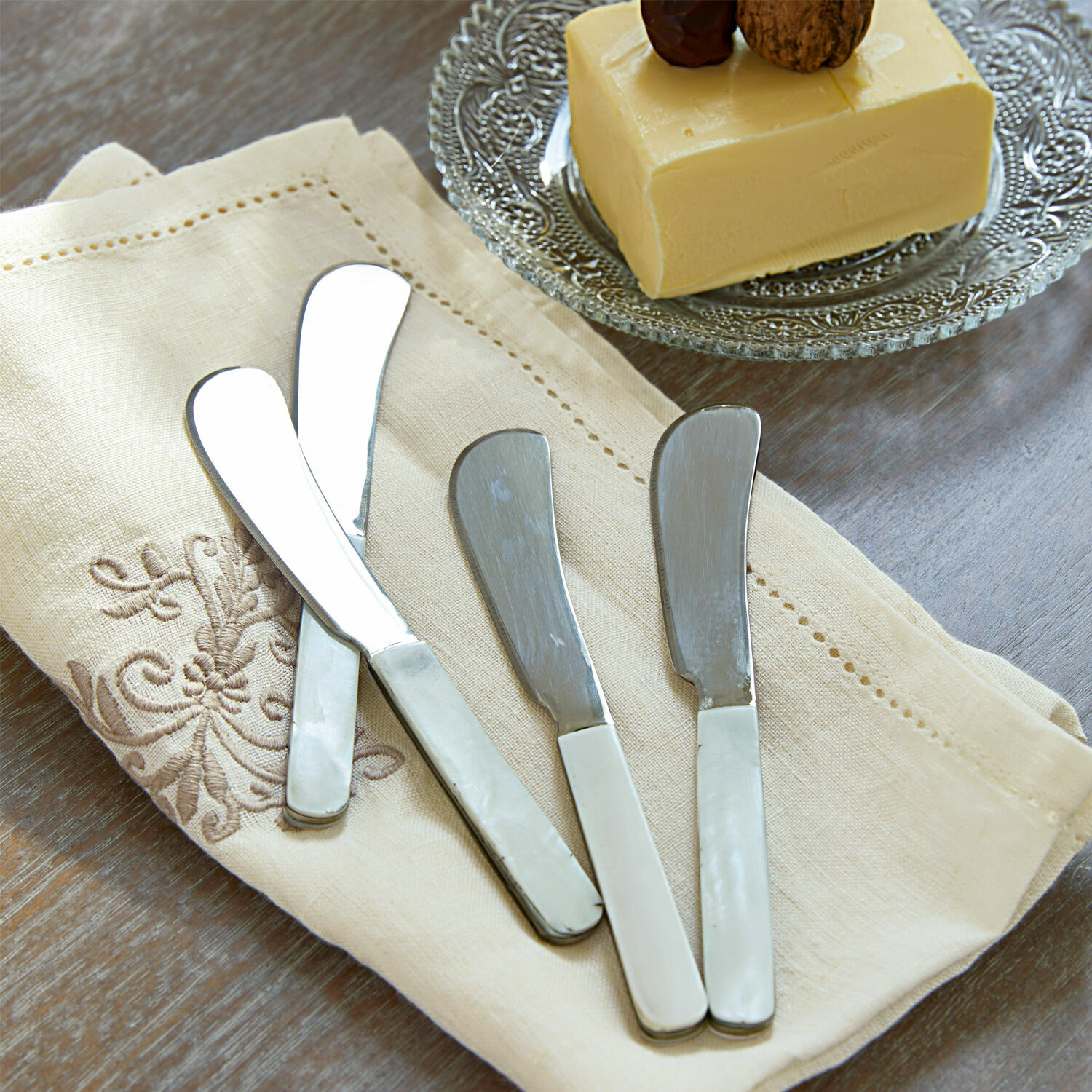 Set de 4 cuchillos para mantequilla Latour