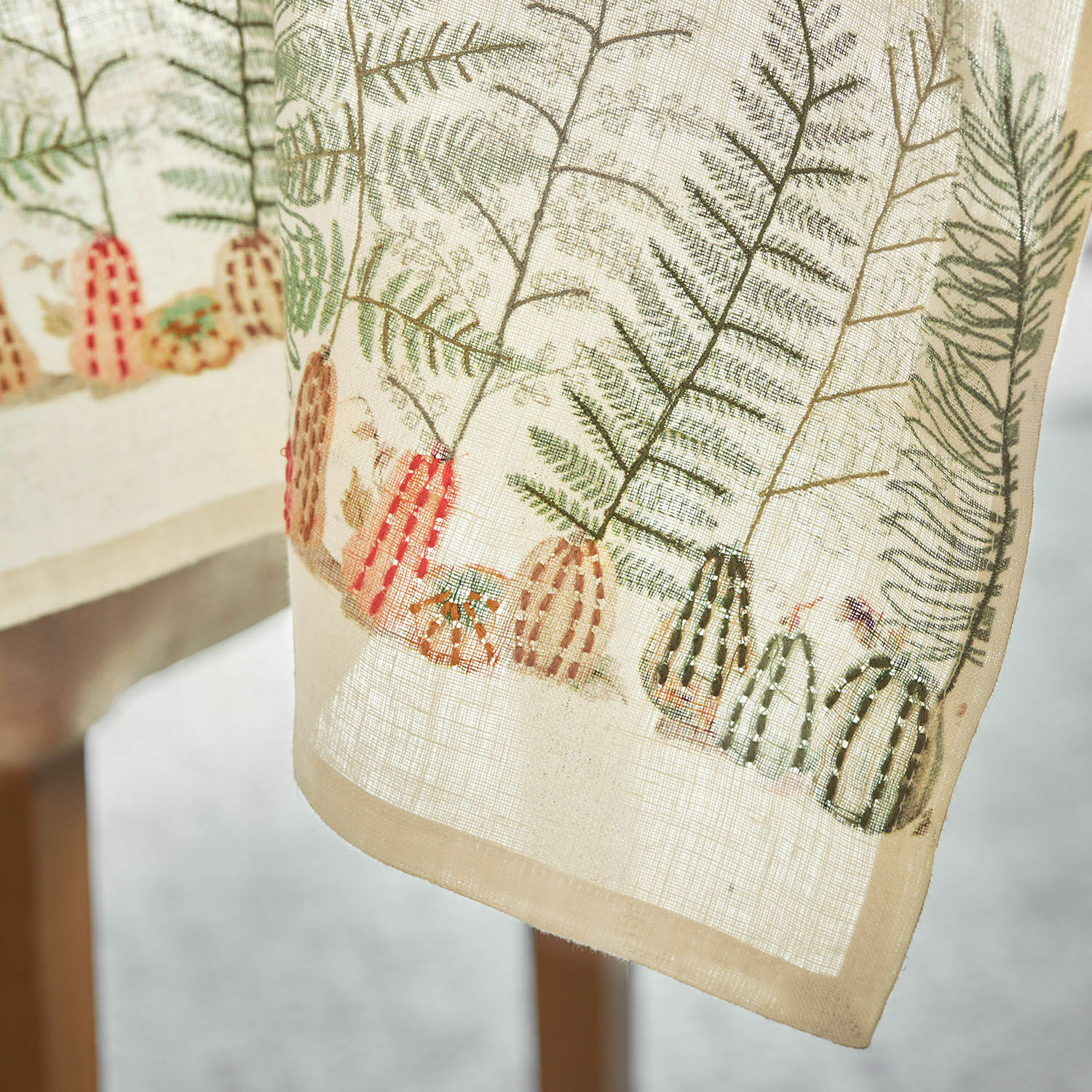 Camino de mesa Lorimare