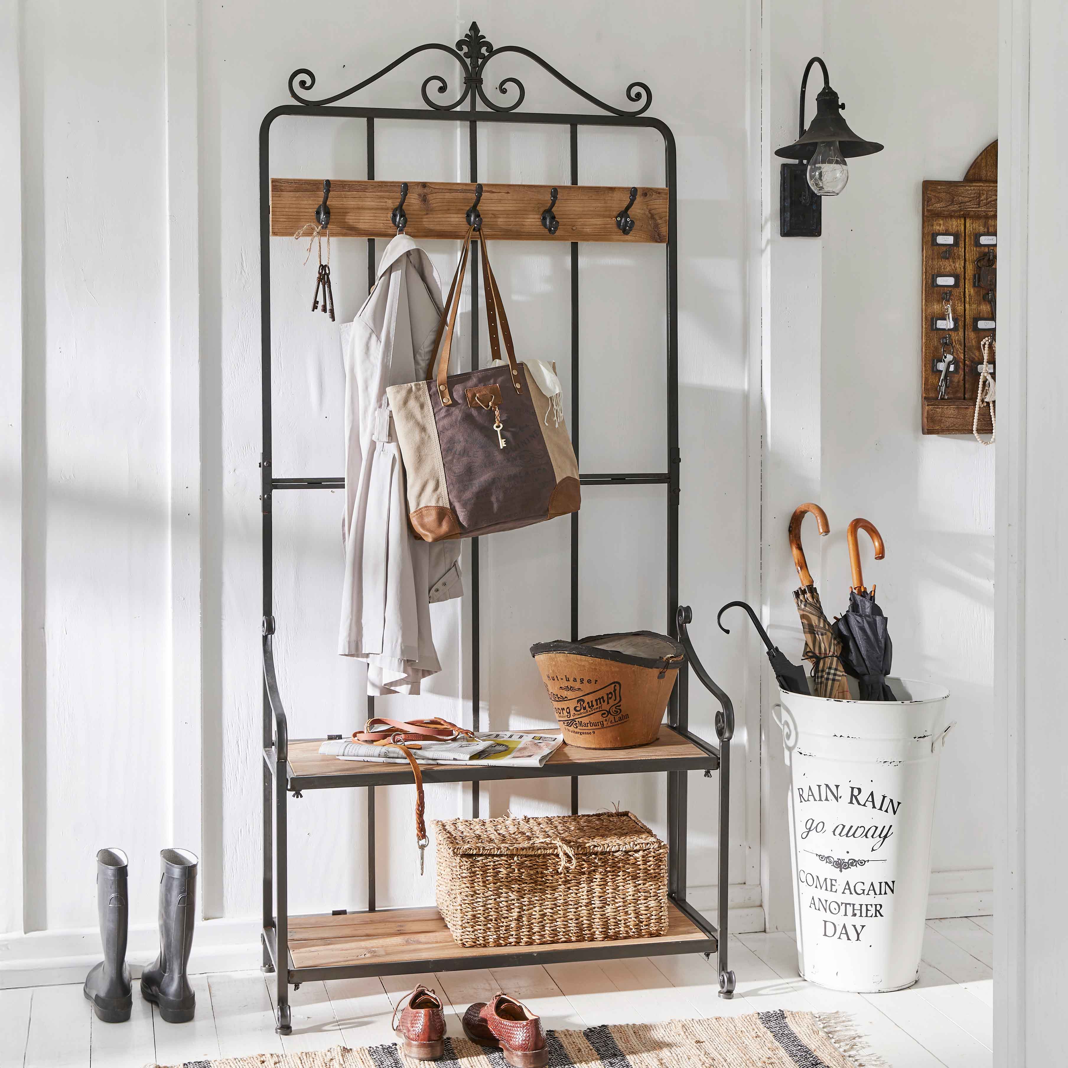 Perchero de metal con estante de madera y ganchos estilo vintage para recibidor con accesorios