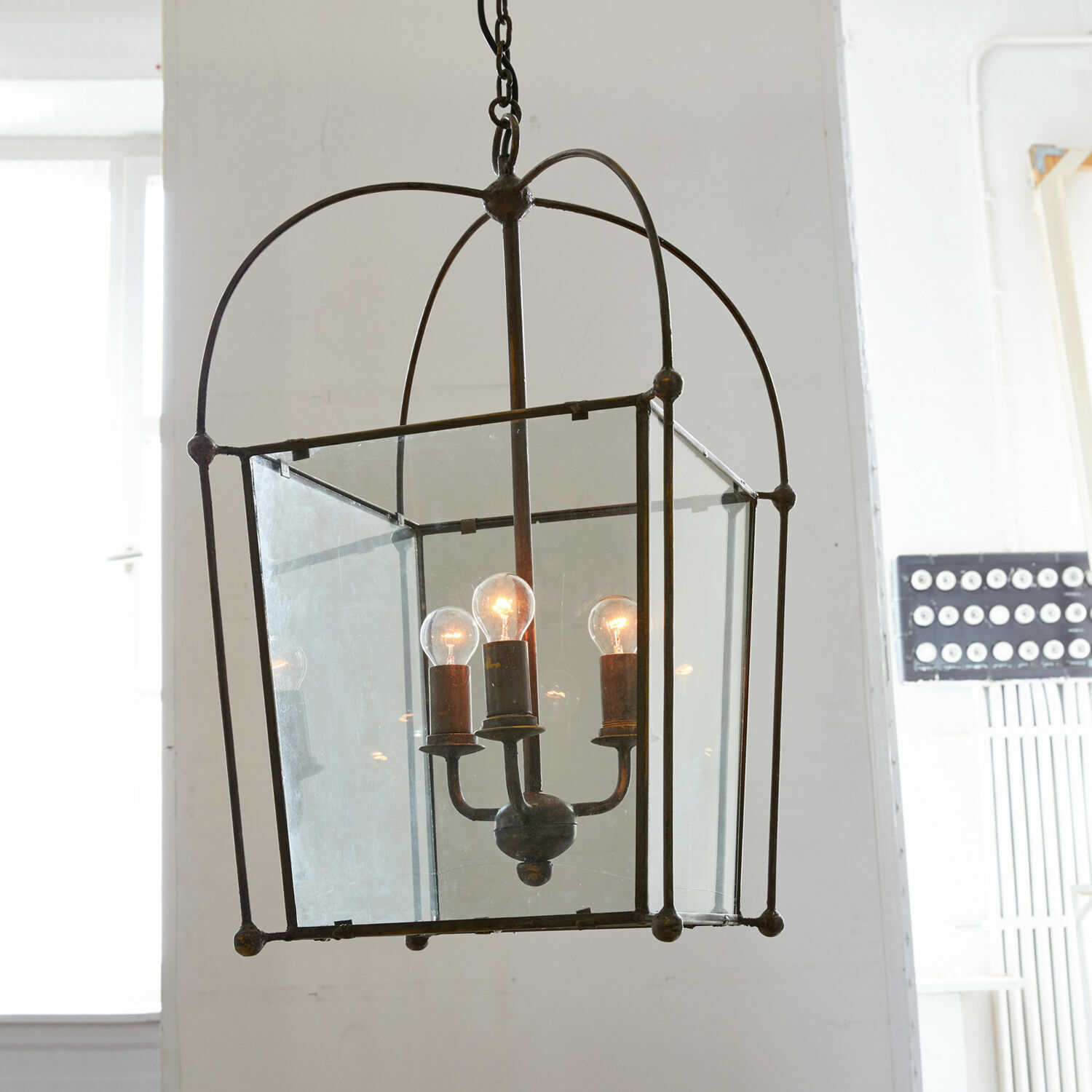Lámpara de araña Sèvres Lámpara colgante de metal y vidrio estilo vintage con tres bombillas, luz decorativa de techo