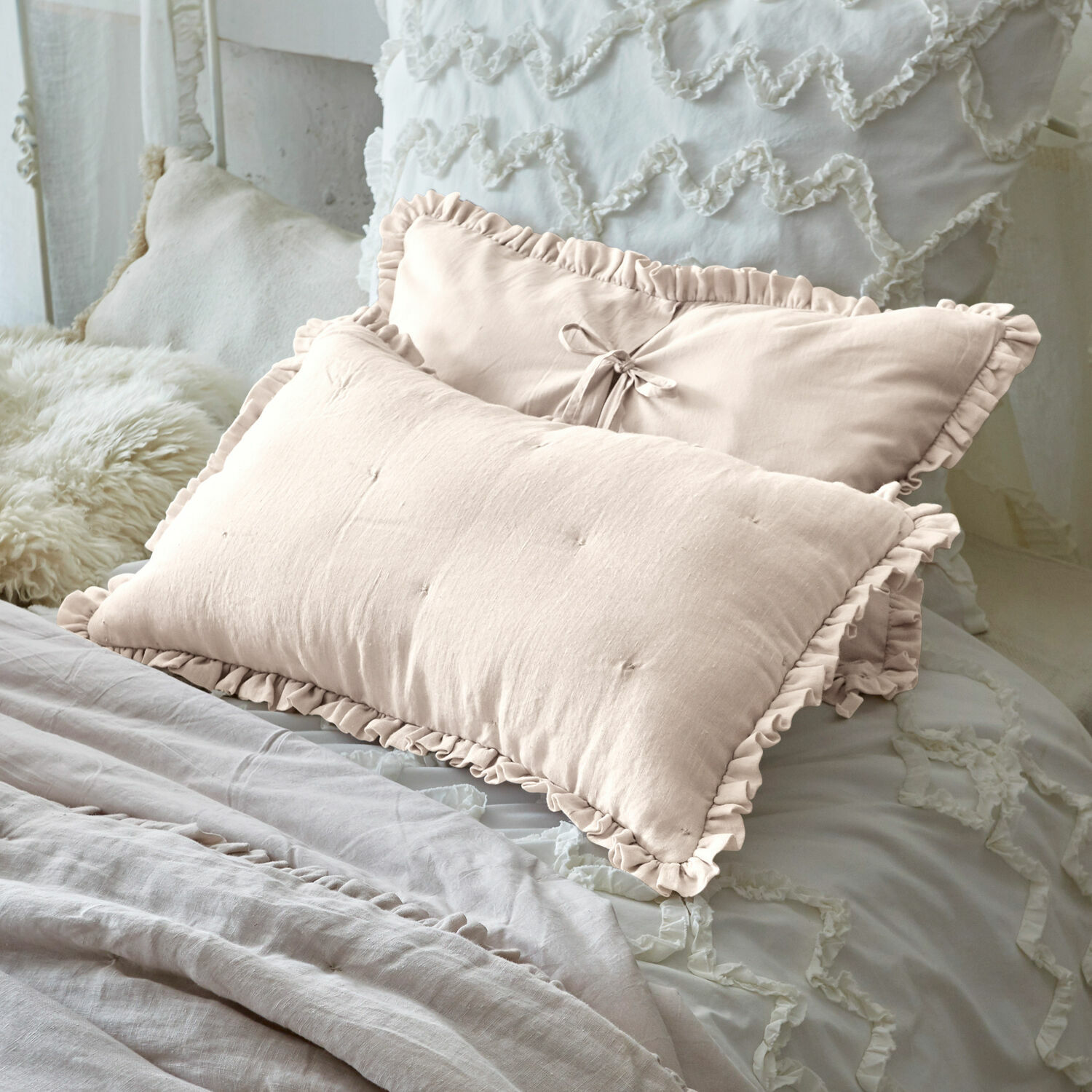 Set de 2 fundas de cojín Iriga Funda de cojín beige de algodón con volantes, decorativa y suave para dormitorio