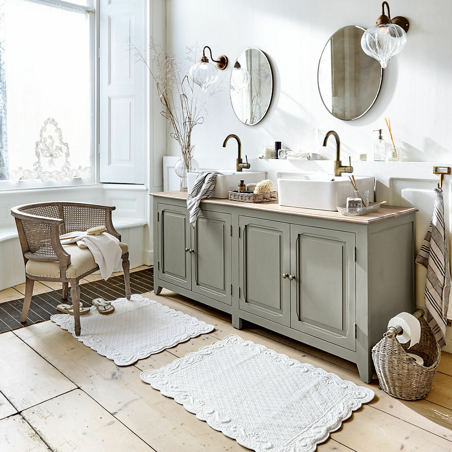Silla Curbigny