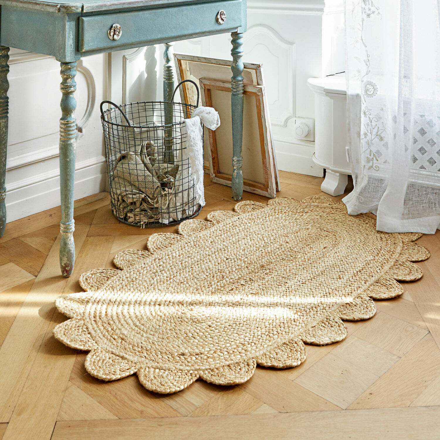 Alfombra Ferce Alfombra ovalada de yute natural con borde decorativo, ideal para decoración interior.