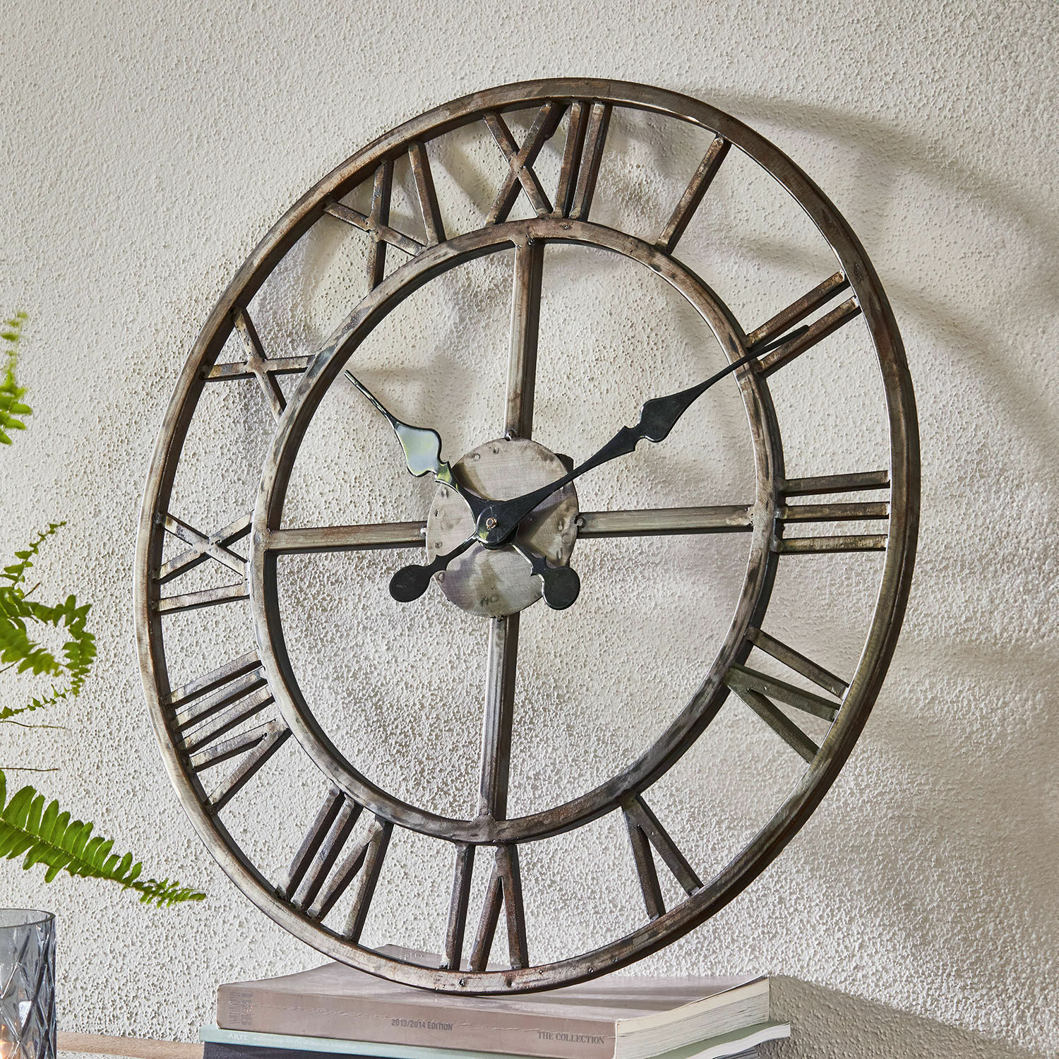 Reloj Vigo Reloj de mesa metálico con números romanos en color bronce envejecido, decoración interior