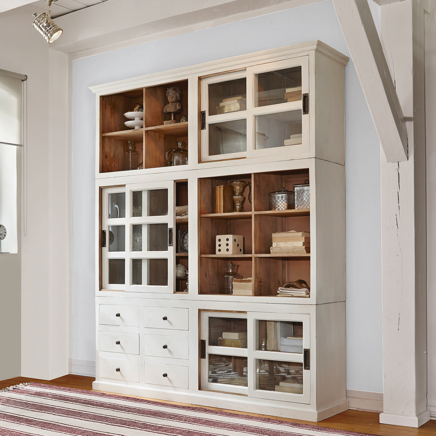 Armario Dubberly Vitrina de madera blanca con puertas de cristal y estantes para libros y decoración