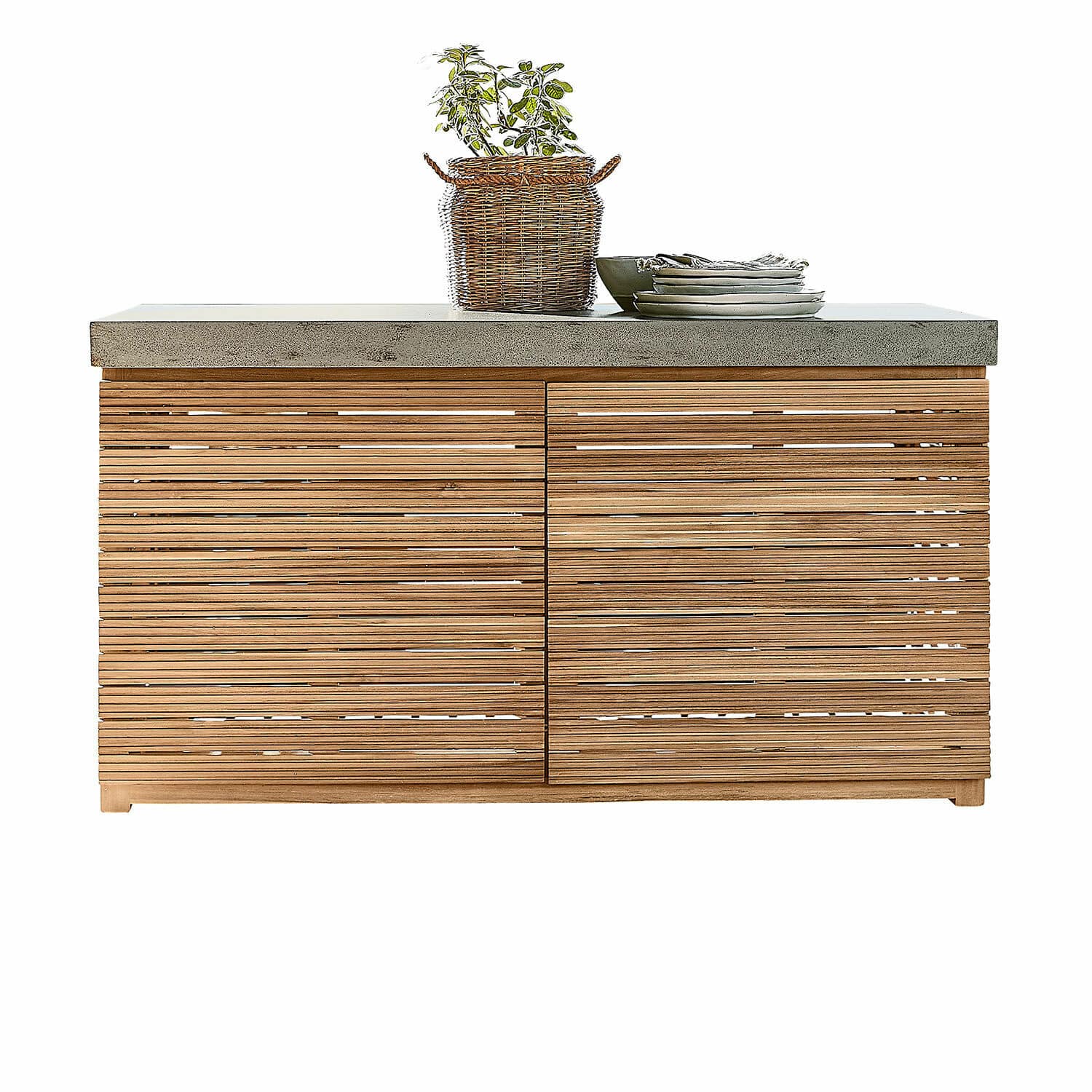 Mueble de cocina exterior FSC®-100 Venzone Aparador de madera con encimera de hormigón, cesta decorativa y vajilla apilada
