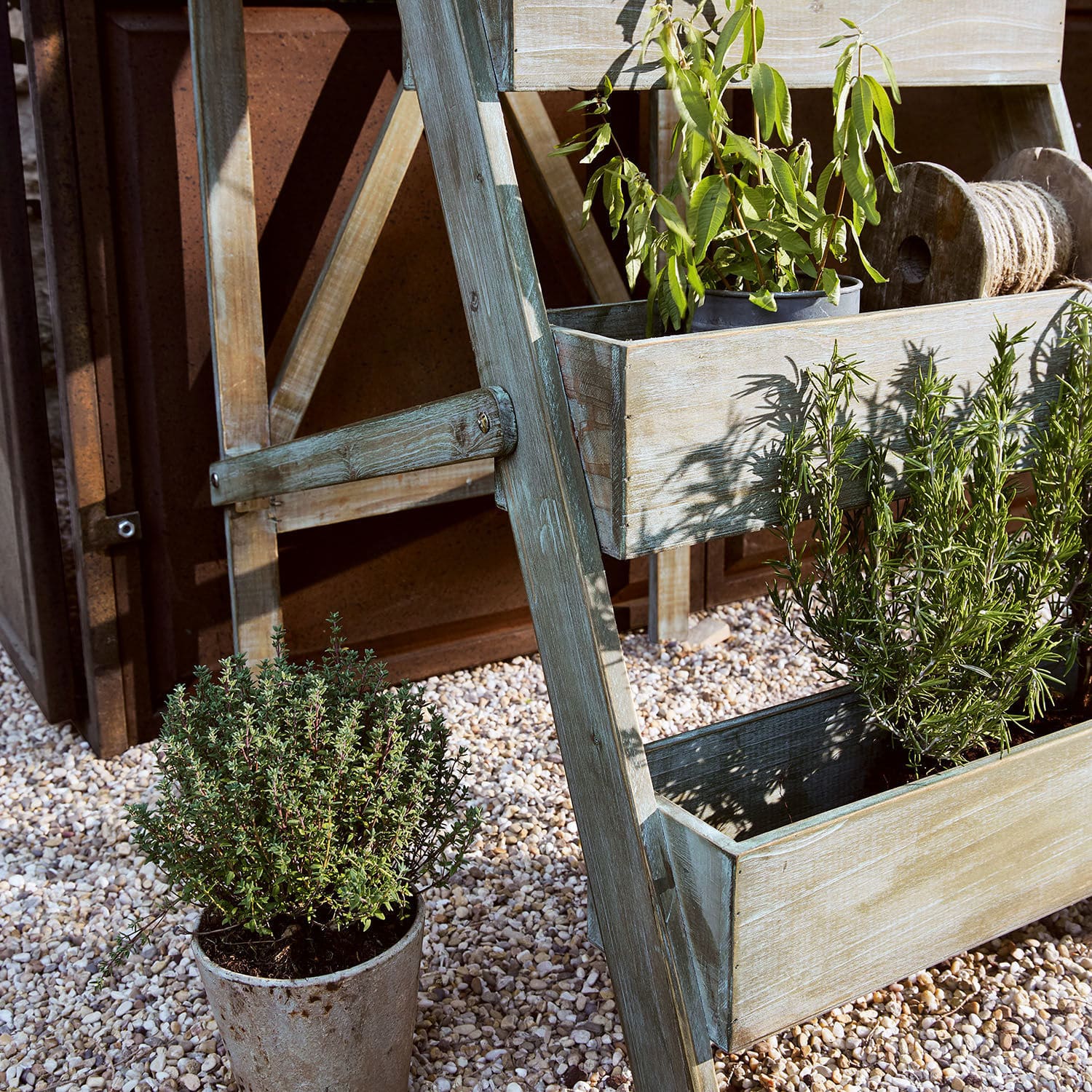 Escalera para plantas Madan