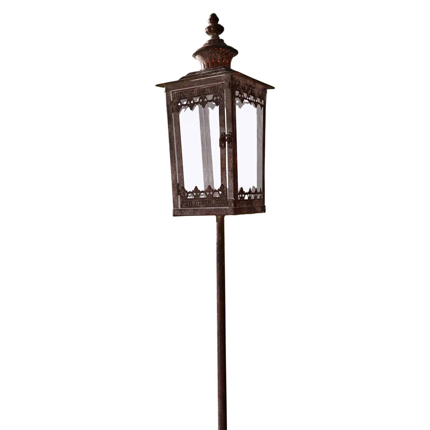 Farol Nielas Farol decorativo de jardín de metal oxidado con poste largo para decoración exterior