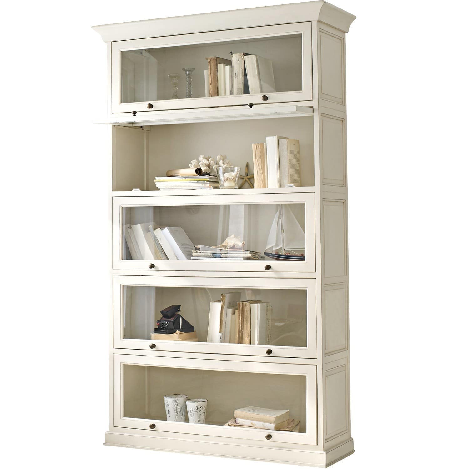 blanco envejecido Estantería Stourbridge de madera blanca antigua con puertas de cristal y estantes para libros y decoración