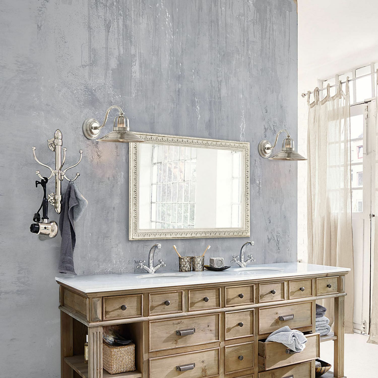 Espejo Vinciano Mueble de baño de madera con encimera de mármol blanco y doble lavabo estilo vintage