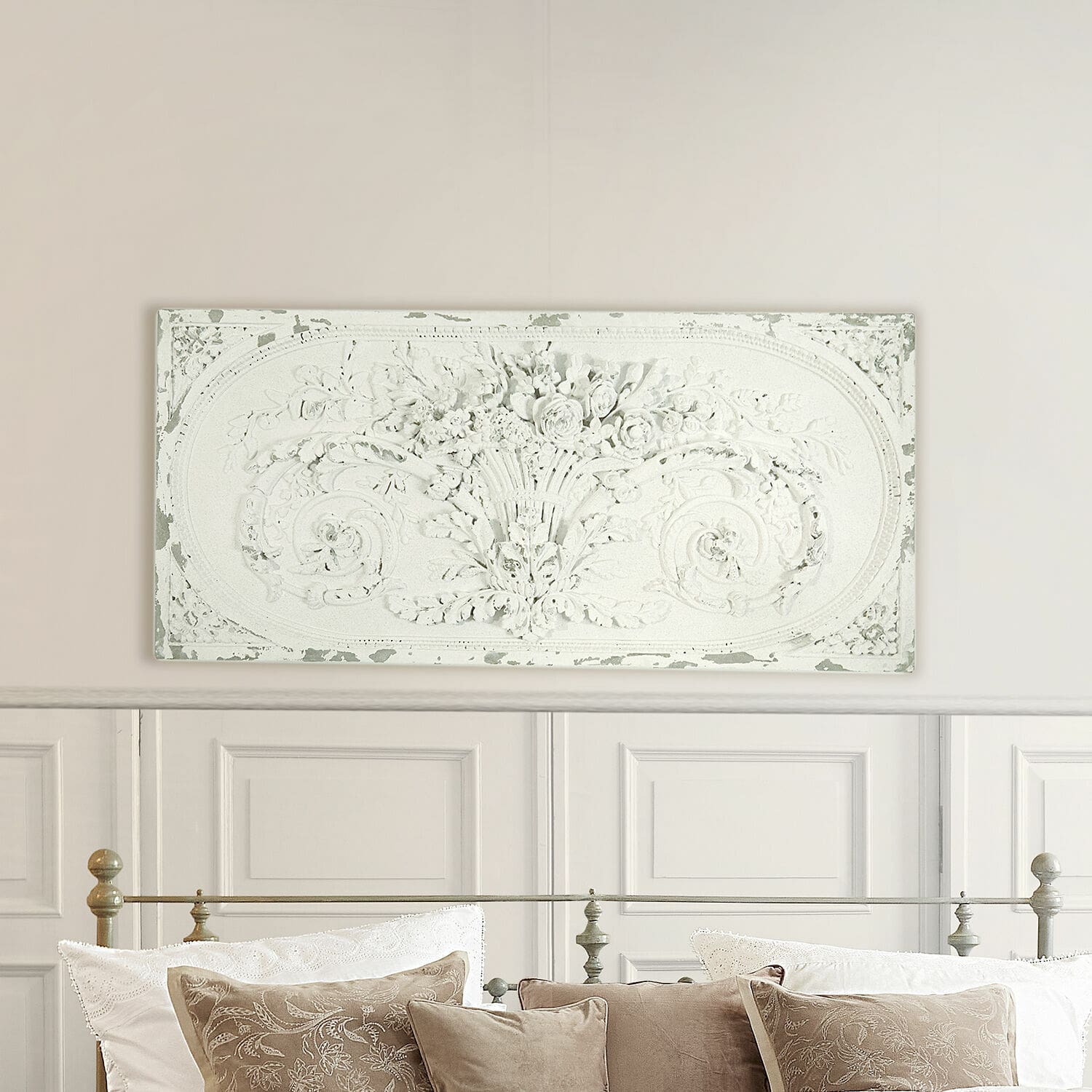 Panel decorativo Rêveresque Relieve decorativo de metal blanco con diseño floral para sala de estar elegante