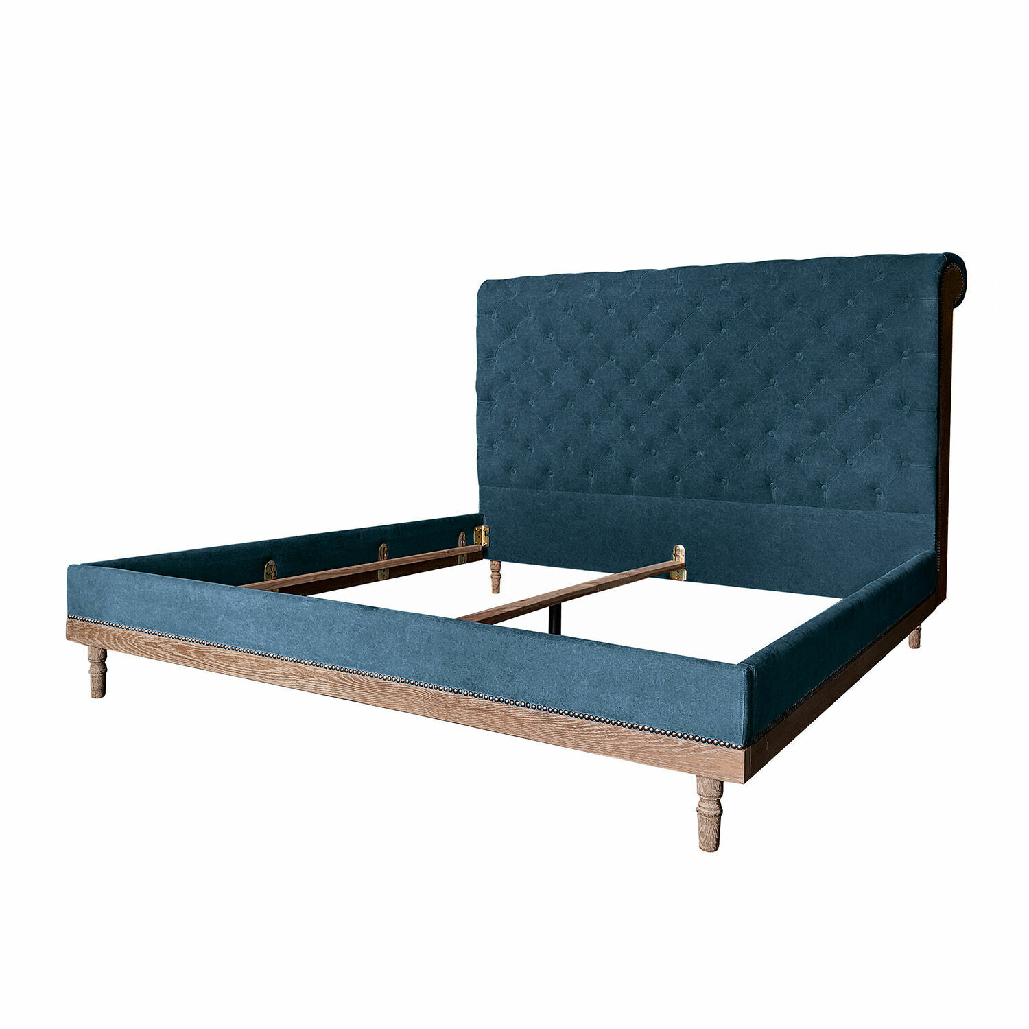 Cama tapizada azul con cabecero capitoné y estructura de madera, diseño vintage elegante