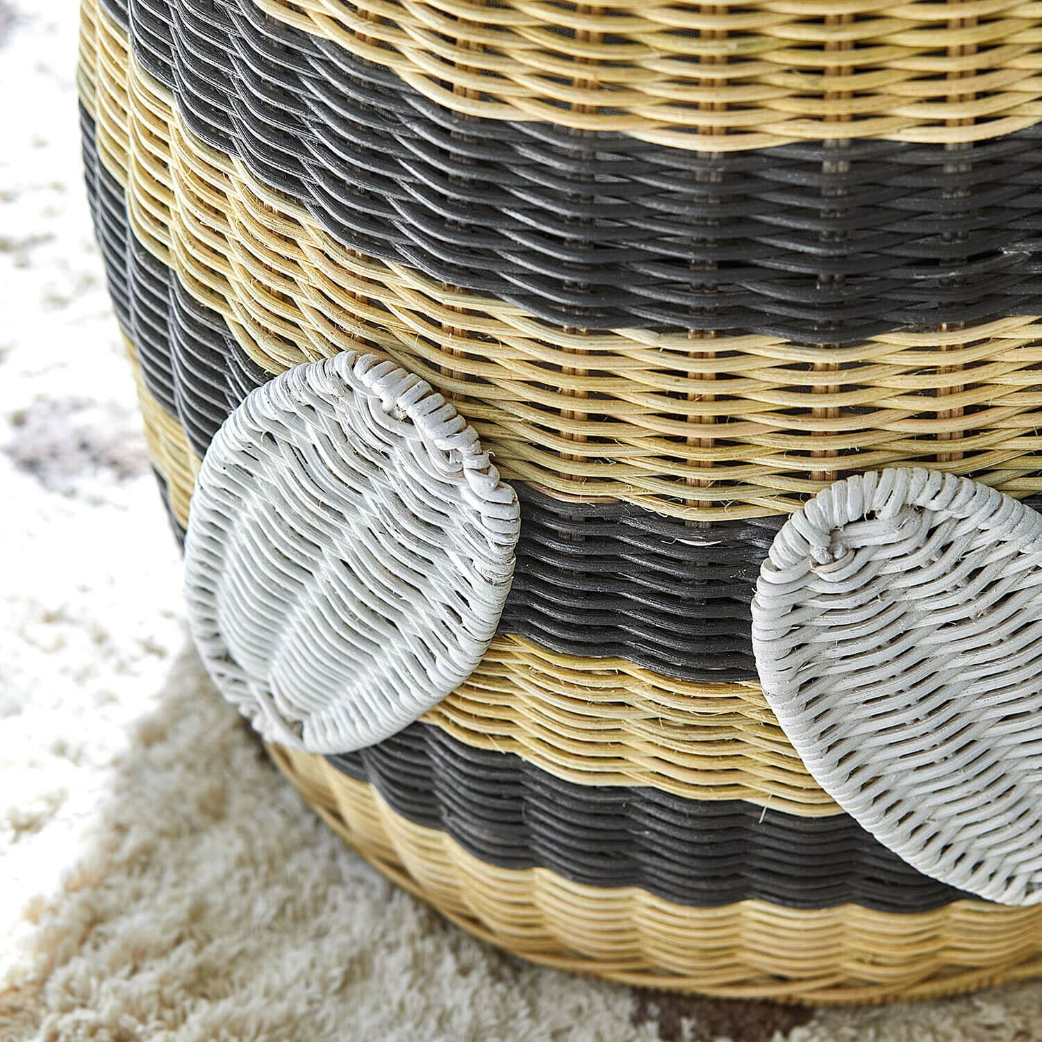 Cesta con forma de abejorro Fluttery