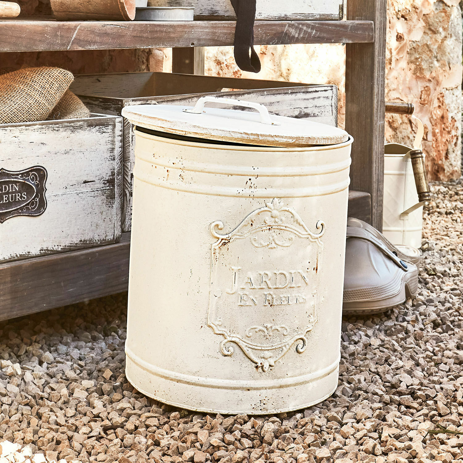 Papelera Towson Contenedor de jardín de metal color crema con inscripción Jardin, decorativo y funcional