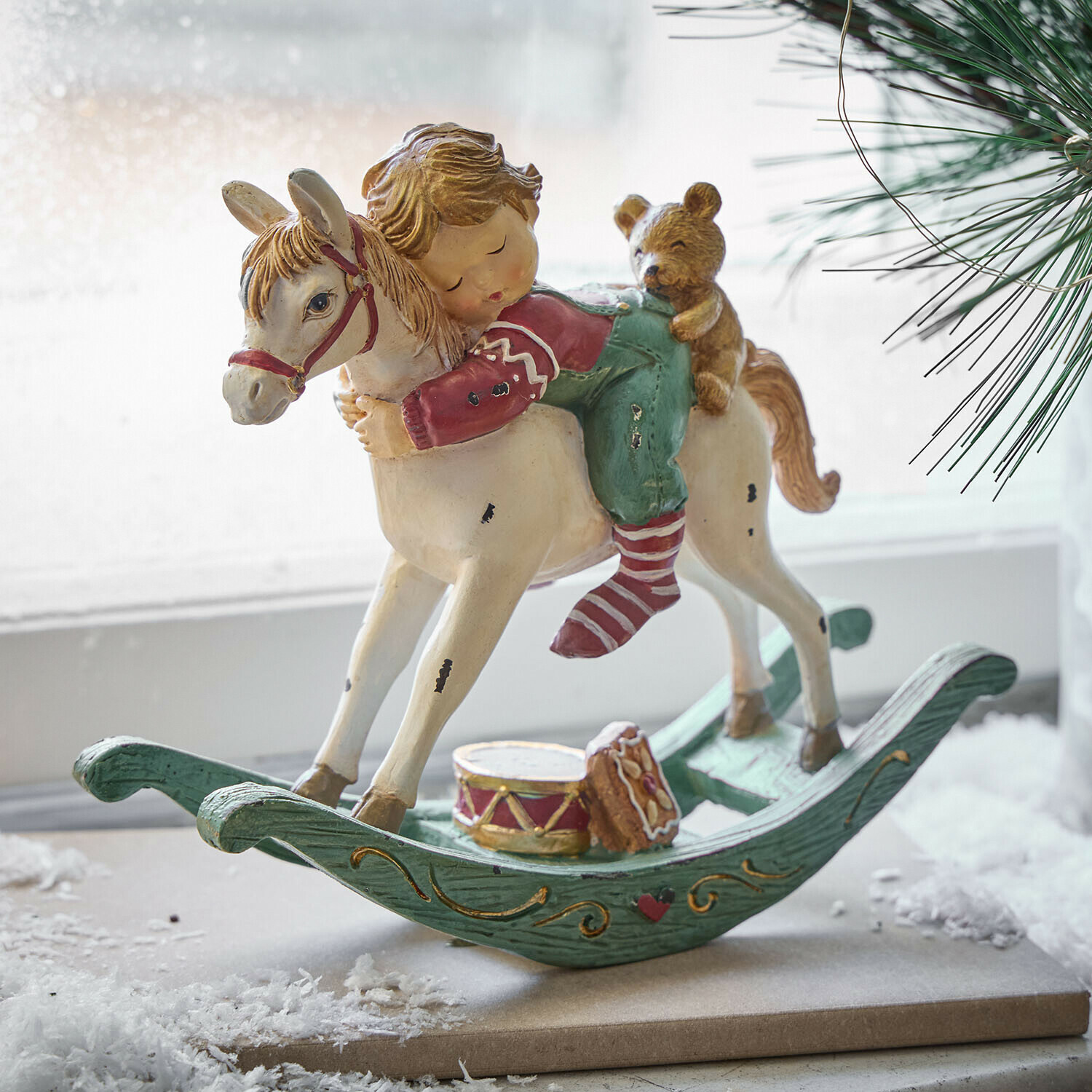 Figura decorativa sobre caballo balancín Petitnid
